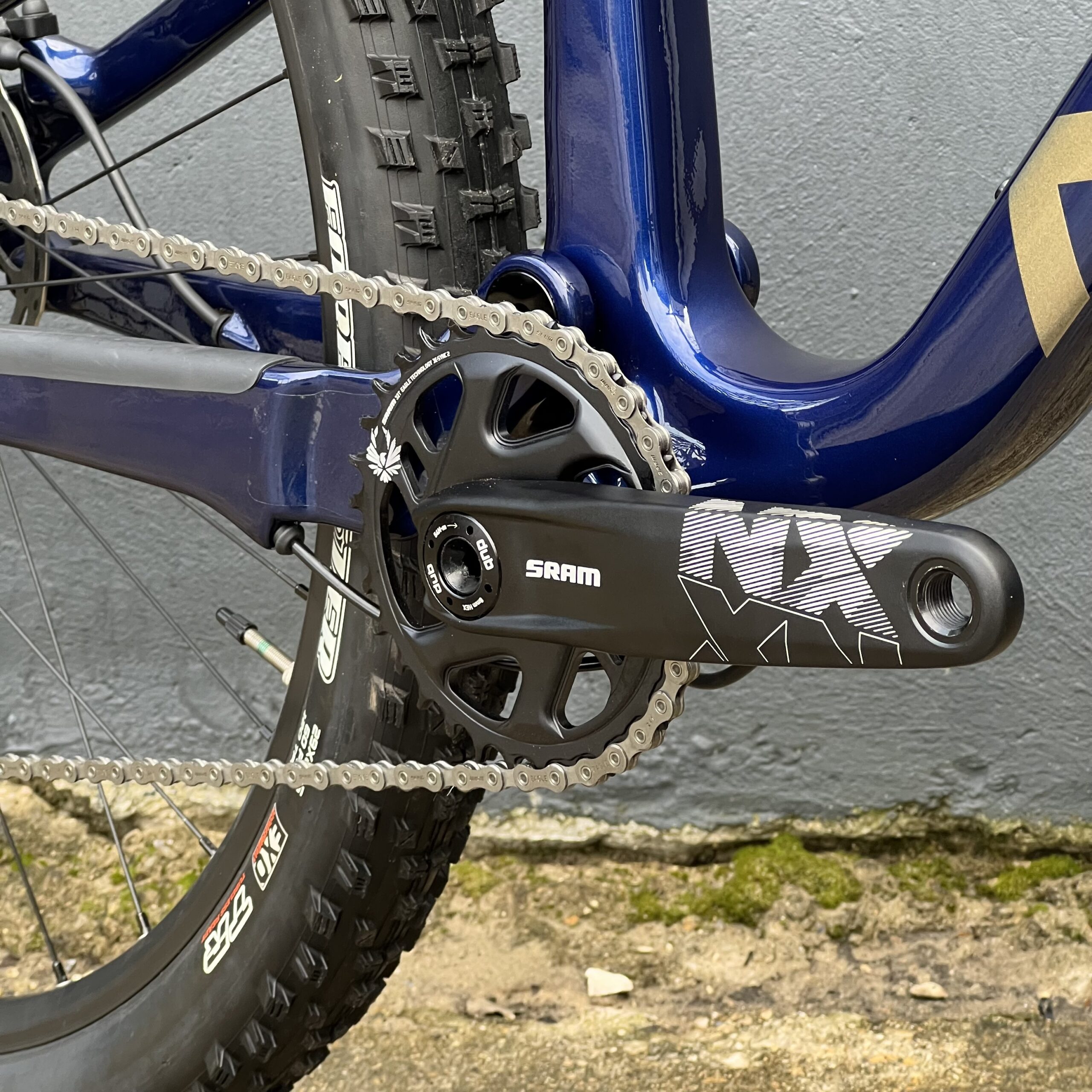 NORCO Revolver FS 2 120 - Carbone - Blue / Copper - 2024 – Image 4