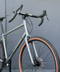 Alternative view of MARIN Four Corners 2 | 2026 | Gris