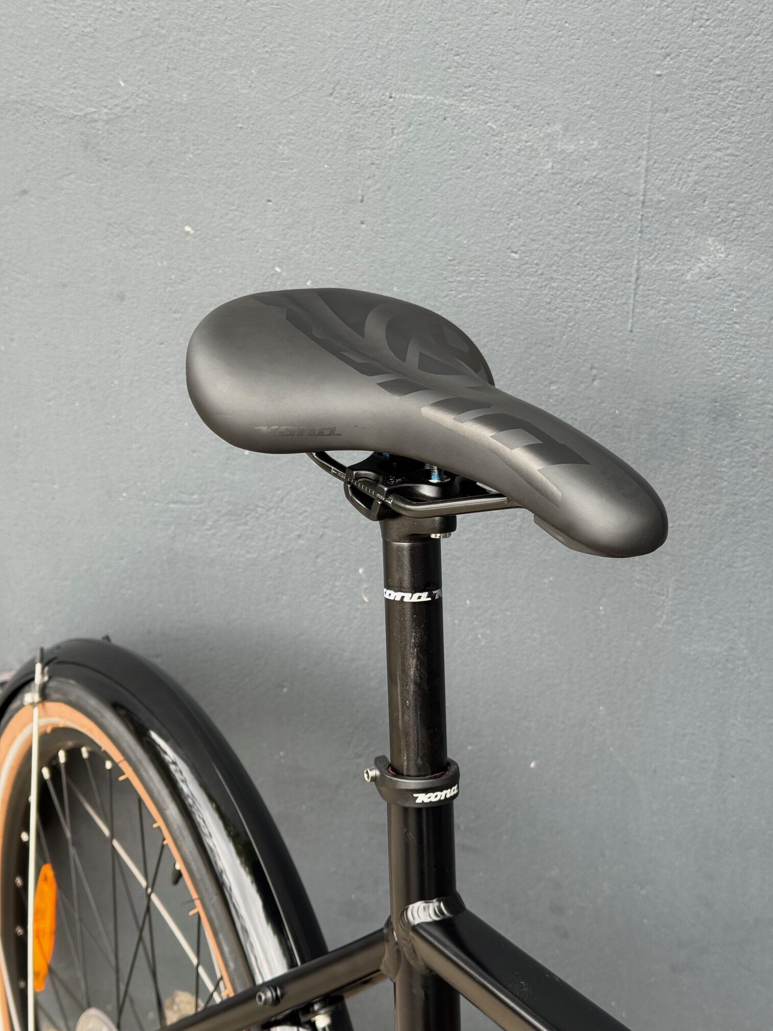 KONA Dew-E Electrique Noir - 2025 – Image 9