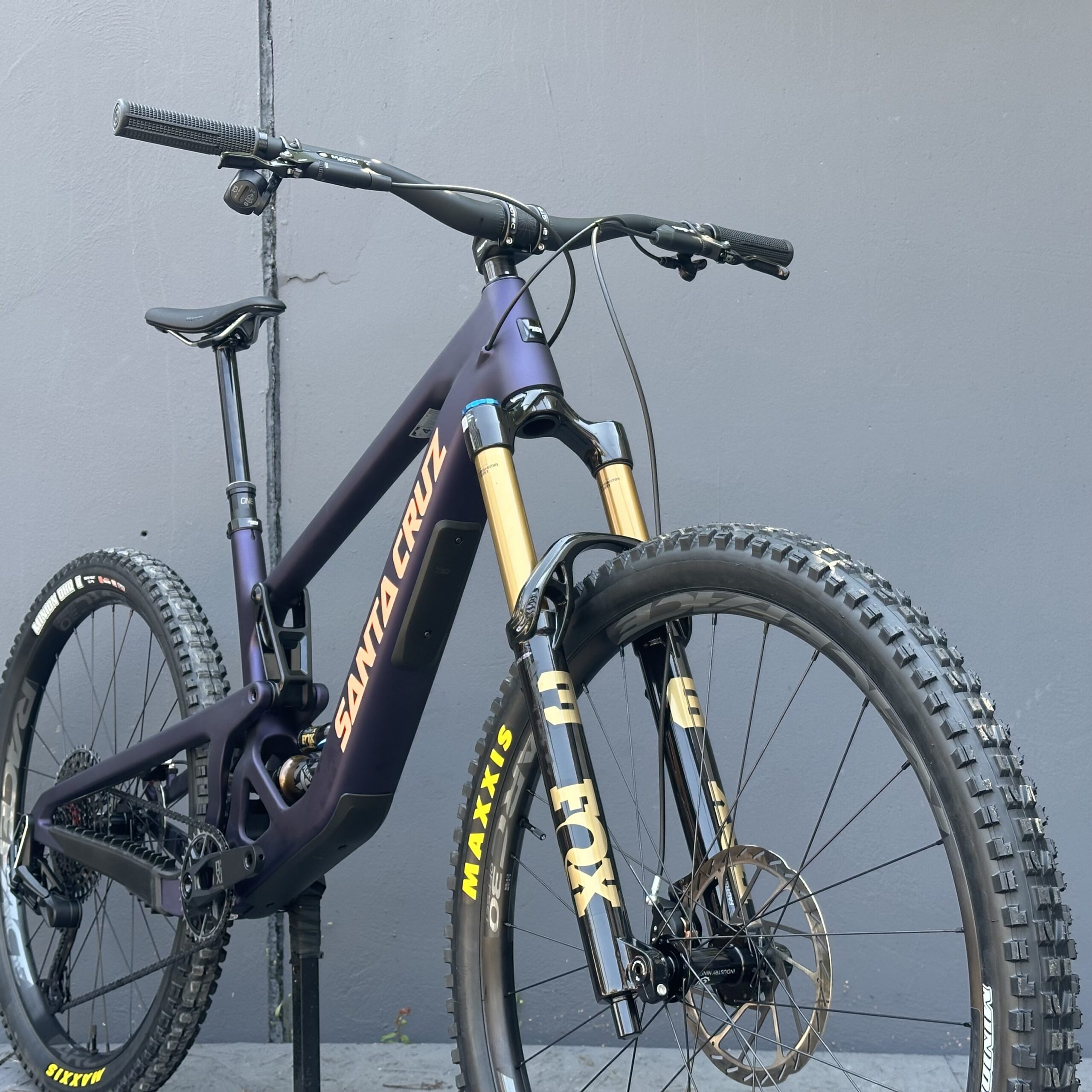 SANTA CRUZ Hightower CC 2026 | XO AXS | Matte Deep Purple – Image 2