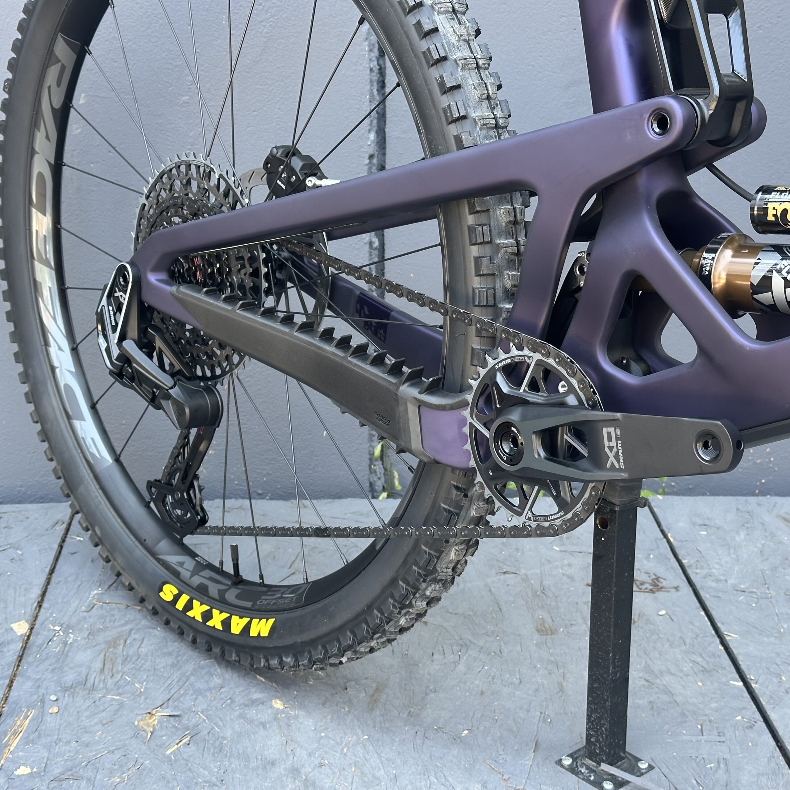 SANTA CRUZ Hightower CC 2026 | XO AXS | Matte Deep Purple – Image 5