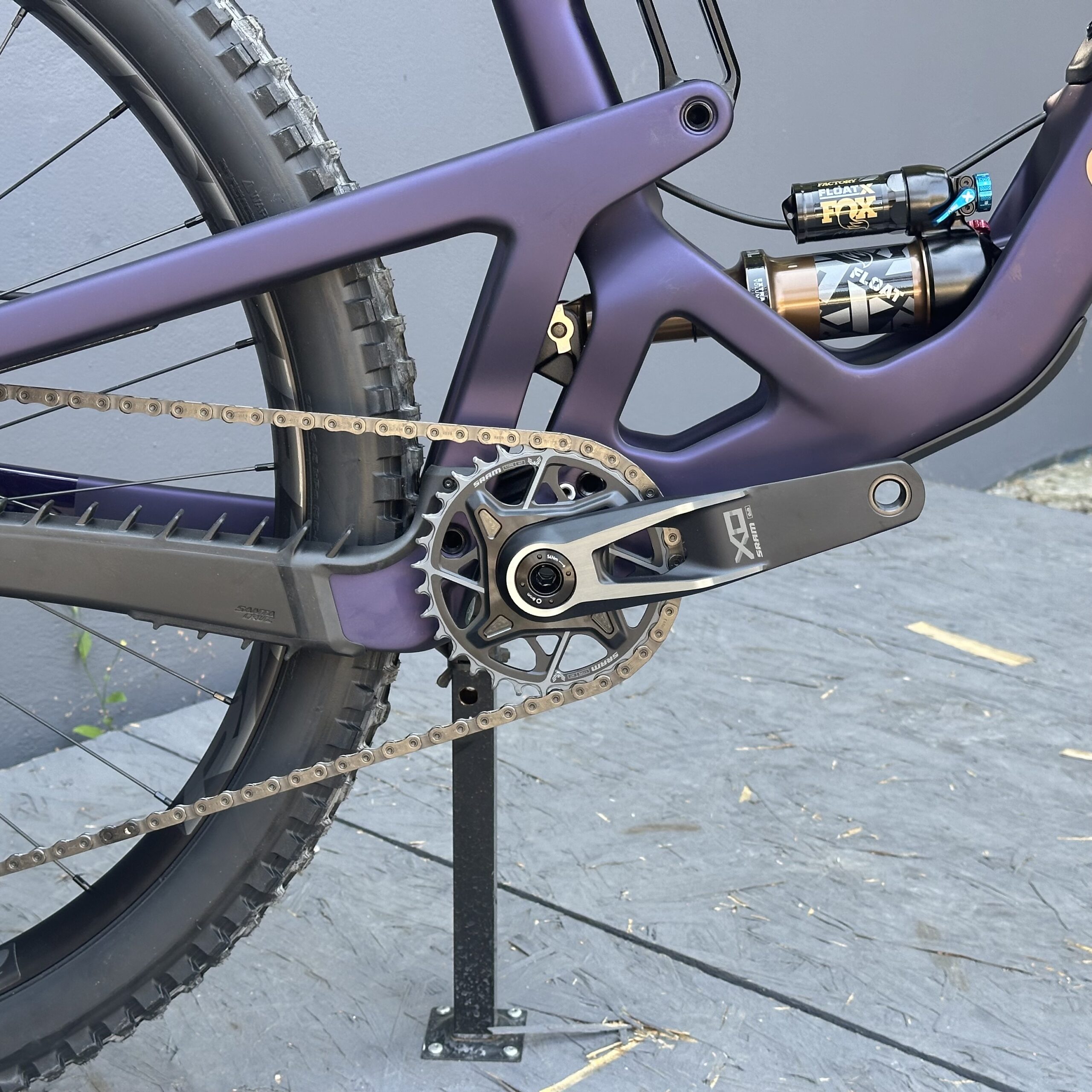 SANTA CRUZ Hightower CC 2026 | XO AXS | Matte Deep Purple – Image 6