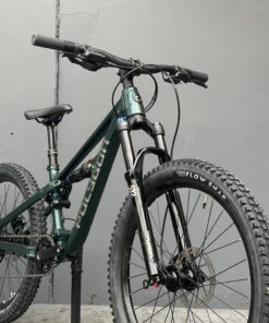 Alternative view of POLYGON Siskiu D24 Evo 24" | 2026 | Metallic Green | 7 à 12 ans