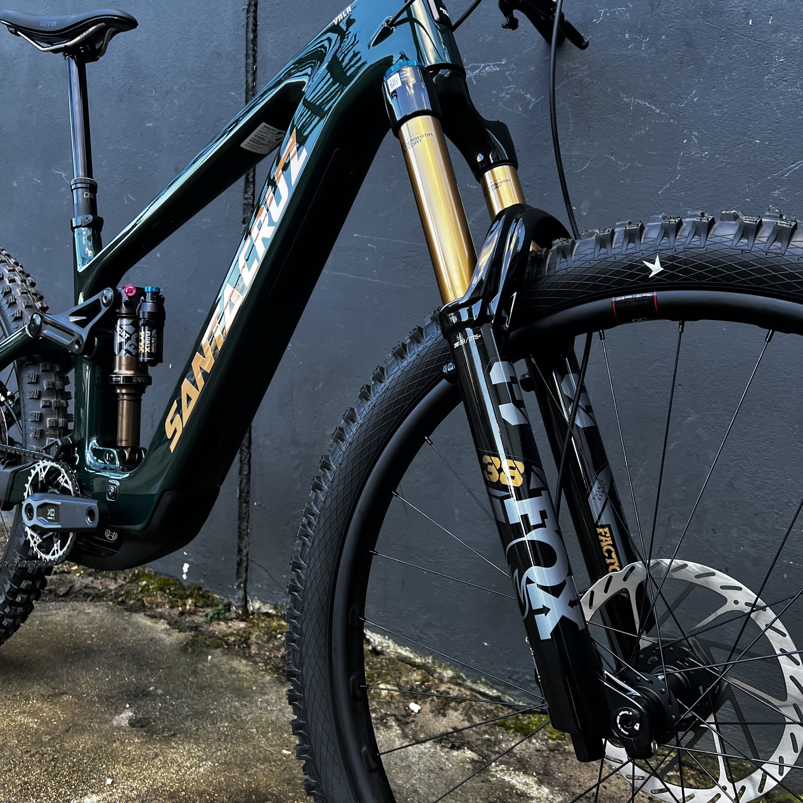 SANTA CRUZ Vala X0 AXS RSV CC | 2026 | Midnight Green – Image 5