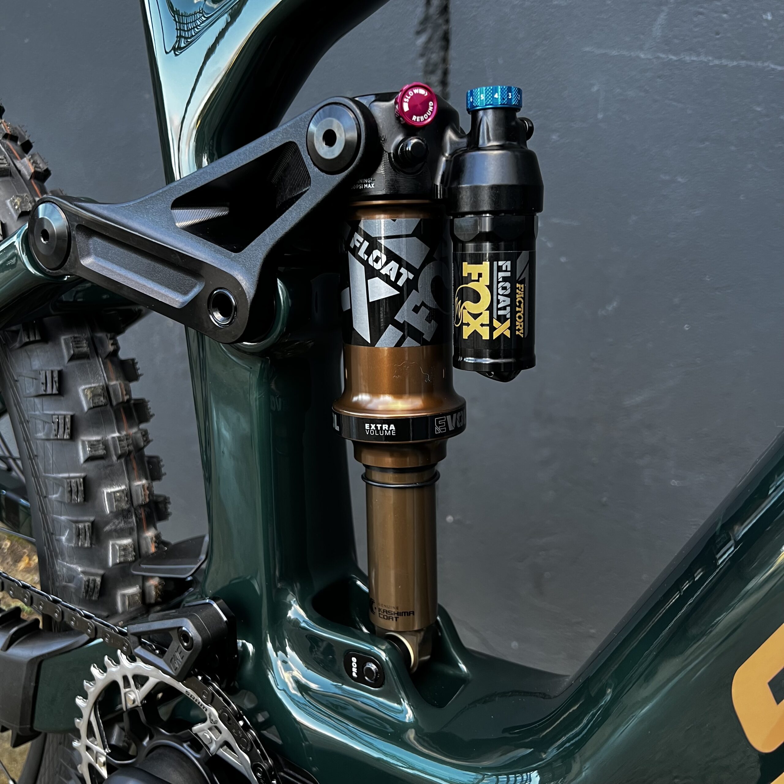 SANTA CRUZ Vala X0 AXS RSV CC | 2026 | Midnight Green – Image 6