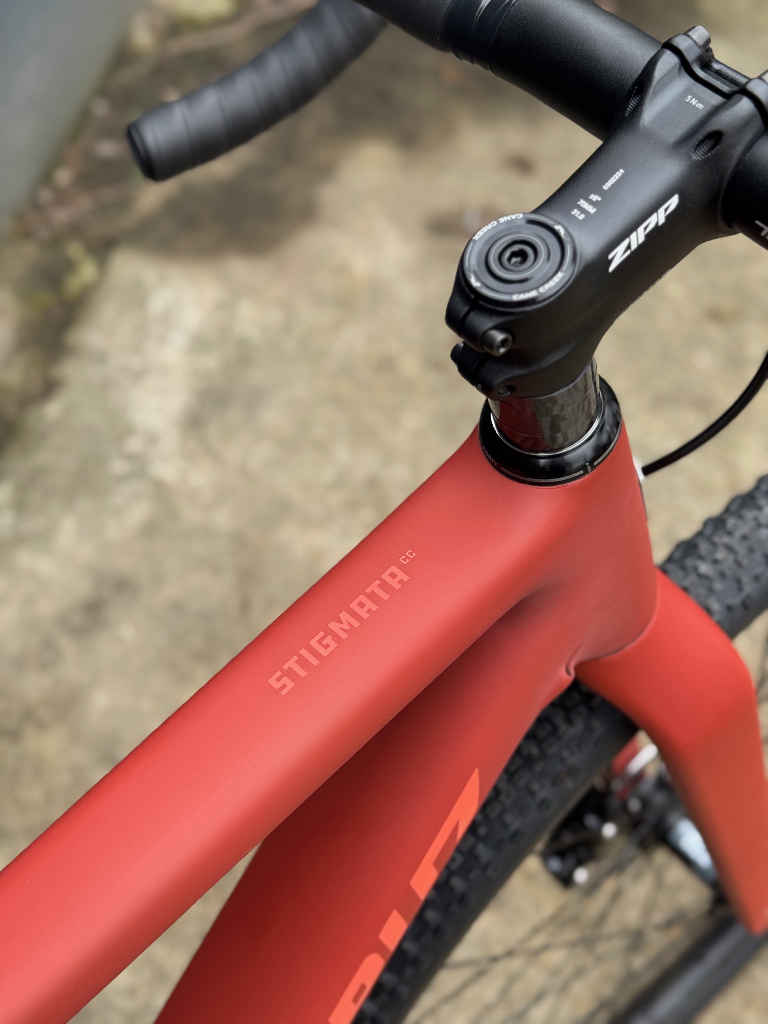 SANTA CRUZ Stigmata Promo ! -34% !- Matte Brick Red - Rival AXS – Image 7