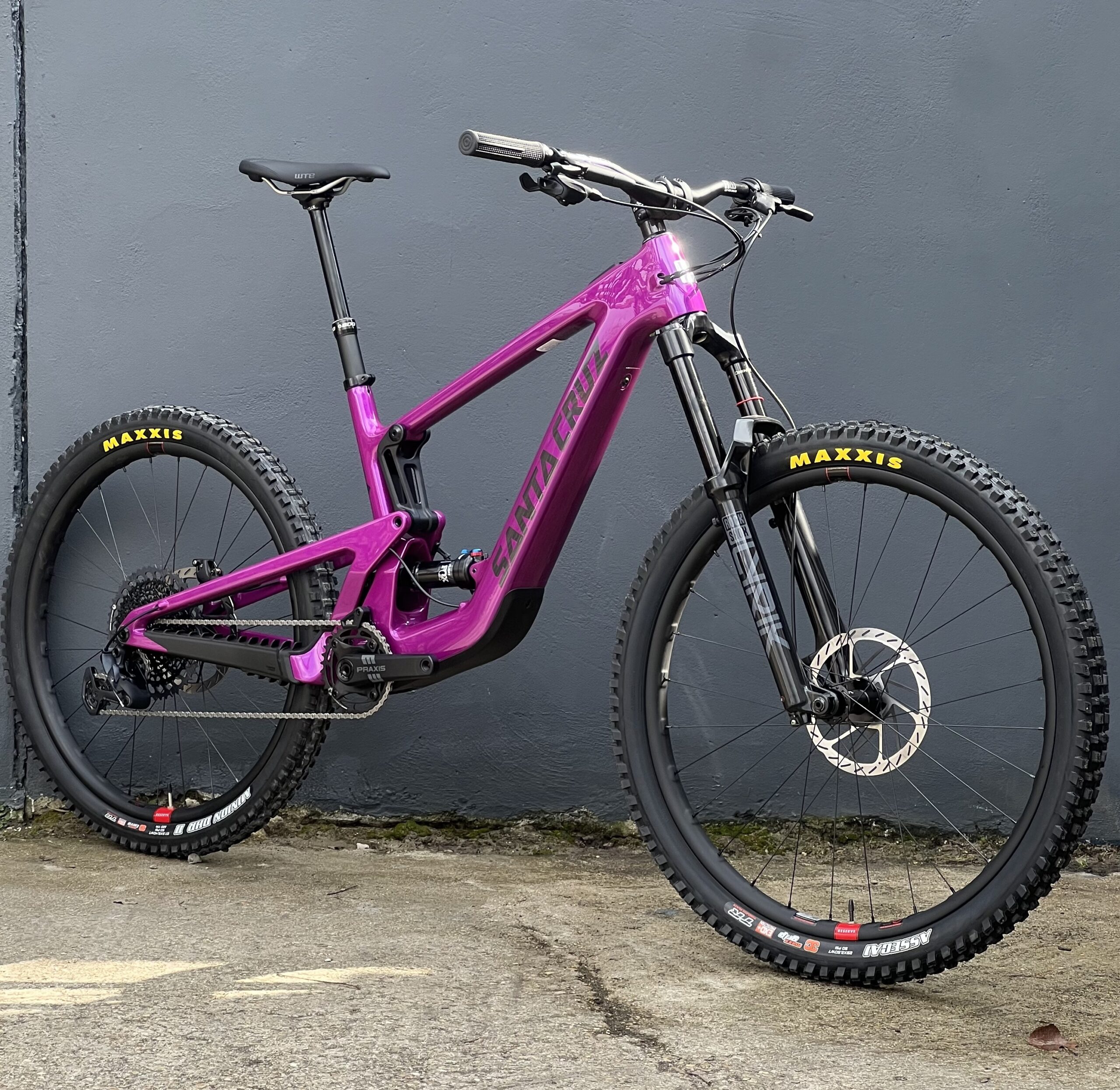 SANTA CRUZ Heckler SL Promo