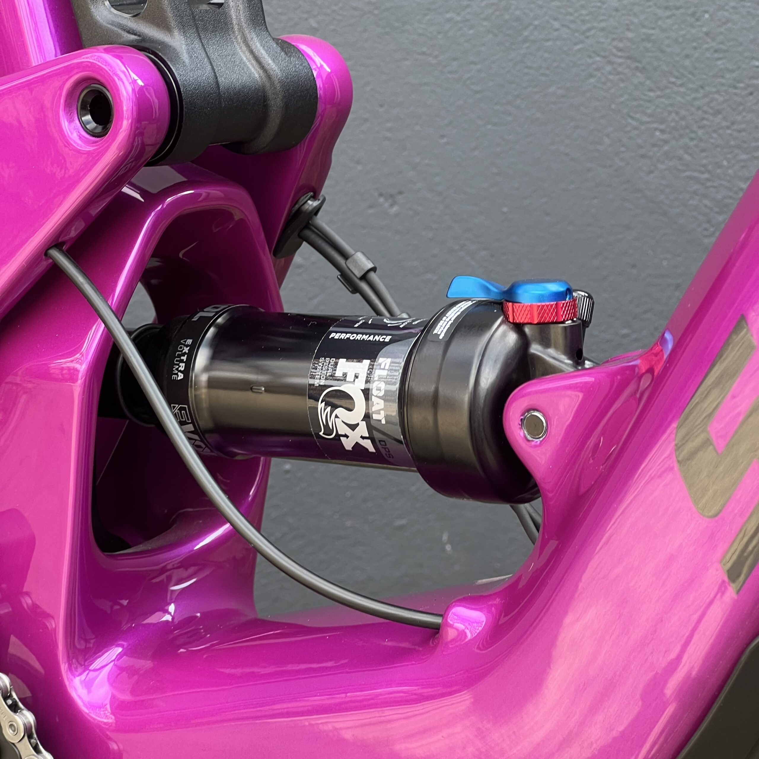 SANTA CRUZ Heckler SL Promo - Kit R - Gloss Magenta – Image 3