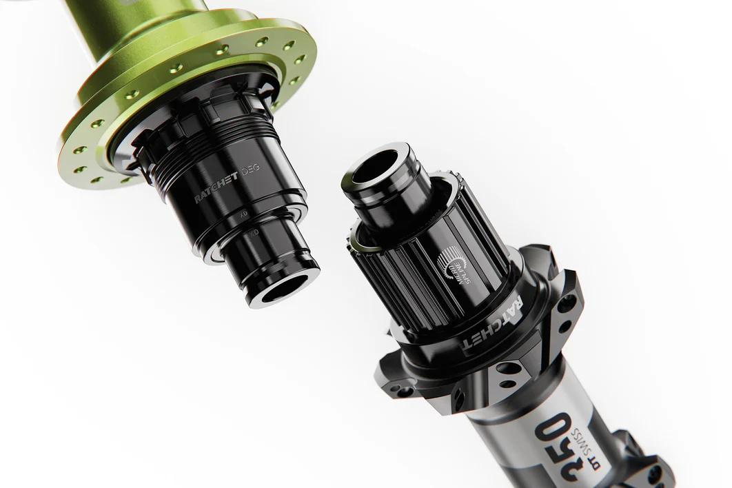 Moyeux DT Swiss 350 DEG - Edition limitée "Dare To Dazzle" – Image 3