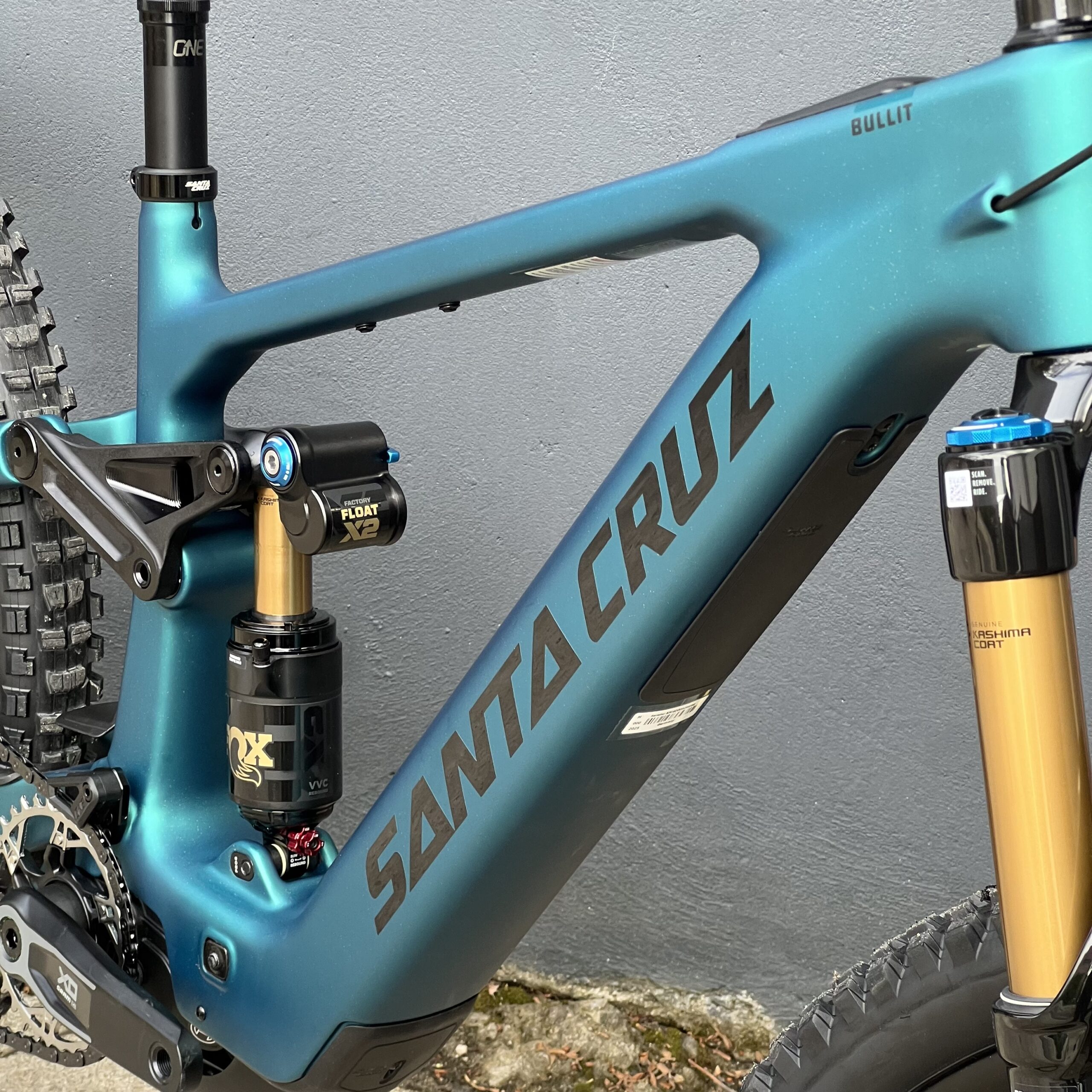 SANTA CRUZ Bullit XO AXS RSV | 2026 | Matte Teal Sparkle – Image 6