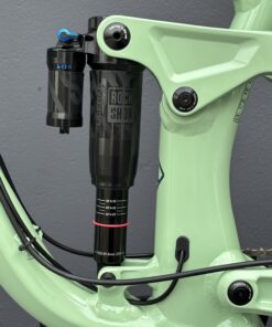 Alternative view of KONA Process 153 DL G3 | 2025 | Gloss Jade | Destockage -40% !