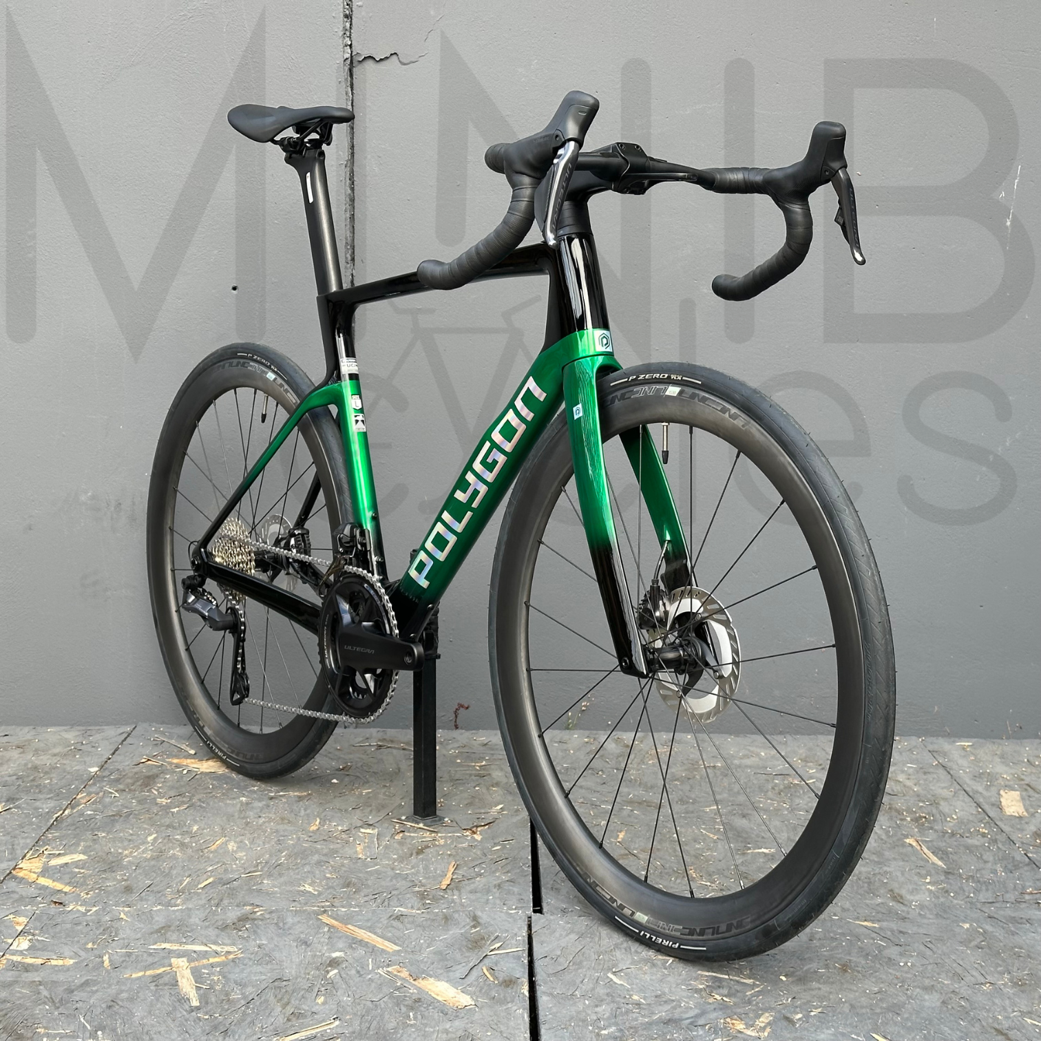 POLYGON Helios A8