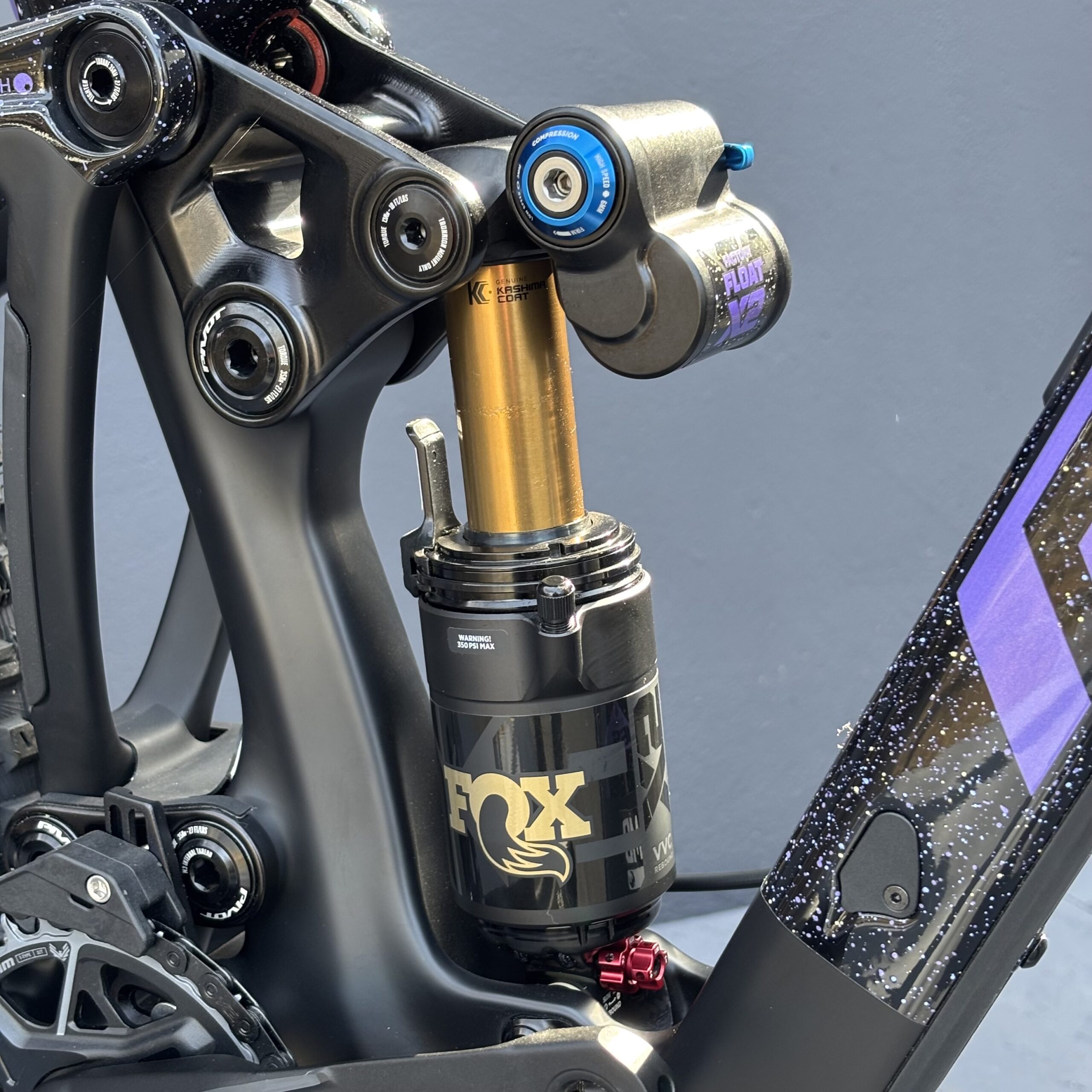 PIVOT Firebird V5 PRO X0 AXS | Edition Limitée Galaxy 2026 – Image 3