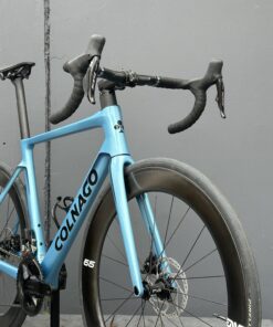 Alternative view of COLNAGO V4 105 Di2 | Roue ENVE | Bleu | 2025
