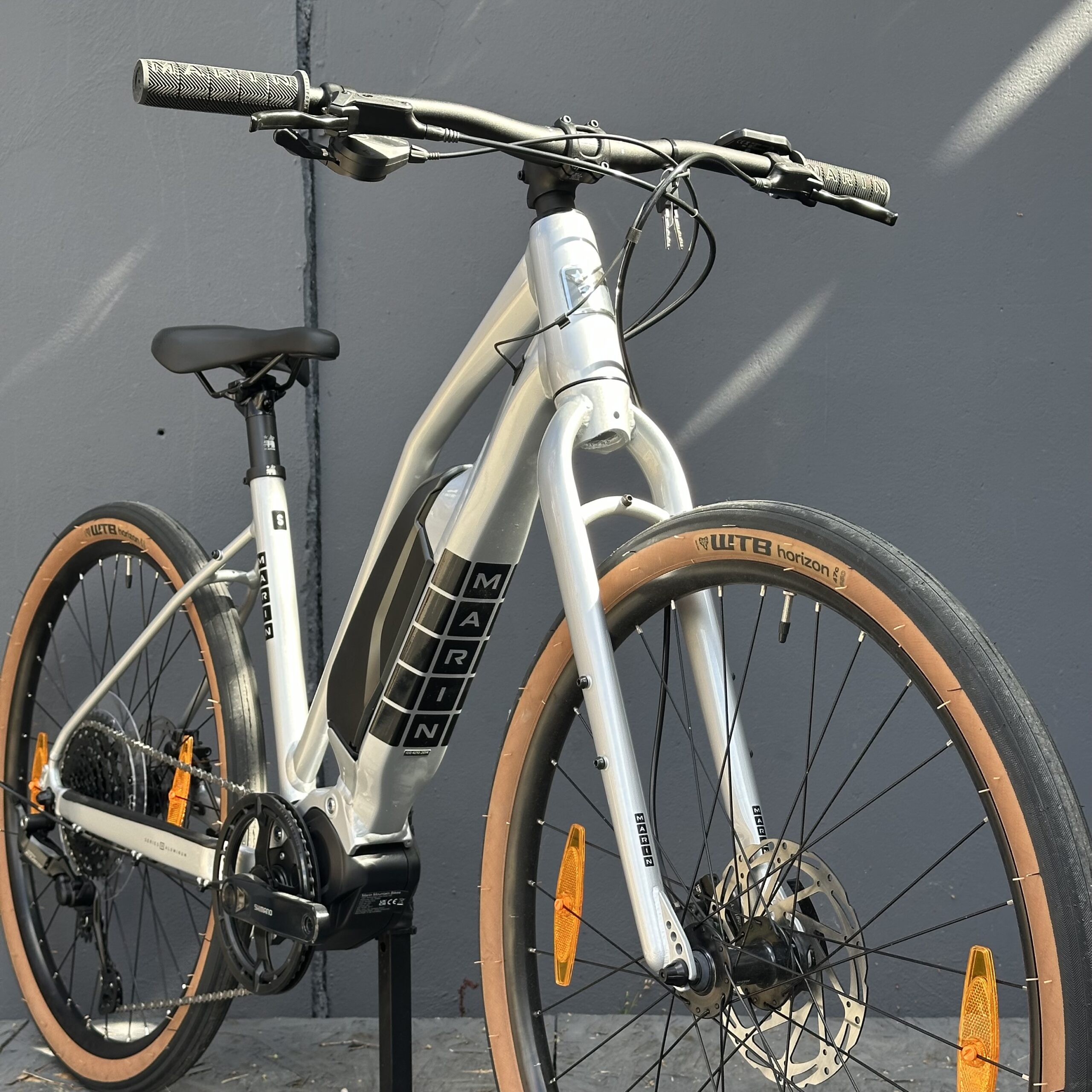 MARIN Sausalito E1 ST 2024 | Silver – Image 2