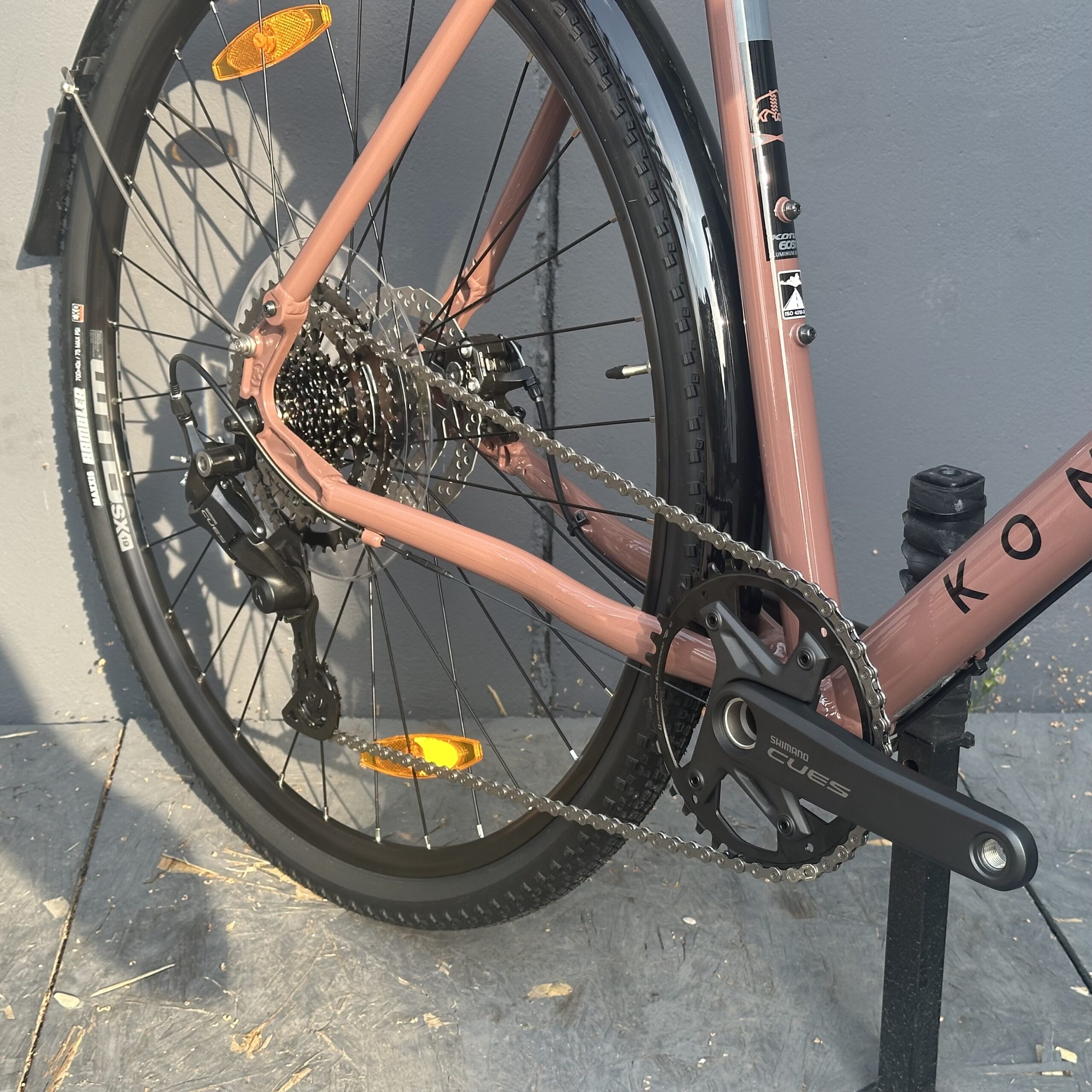 KONA Rove AL/DL 2026 37e | Gravel Aluminium équipé | Rose cuivré – Image 6