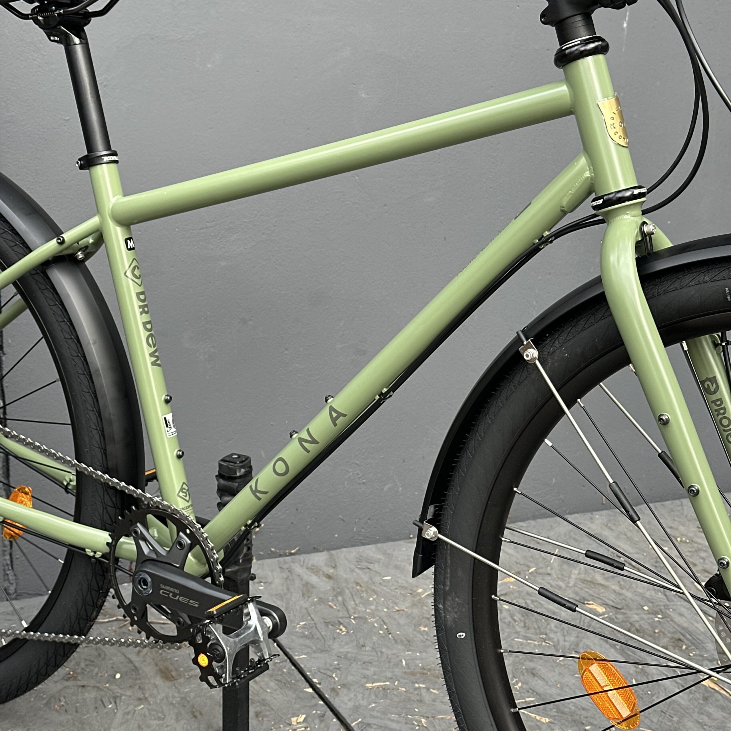 Kona Dr Dew 2026 | Vert Satin – Image 3