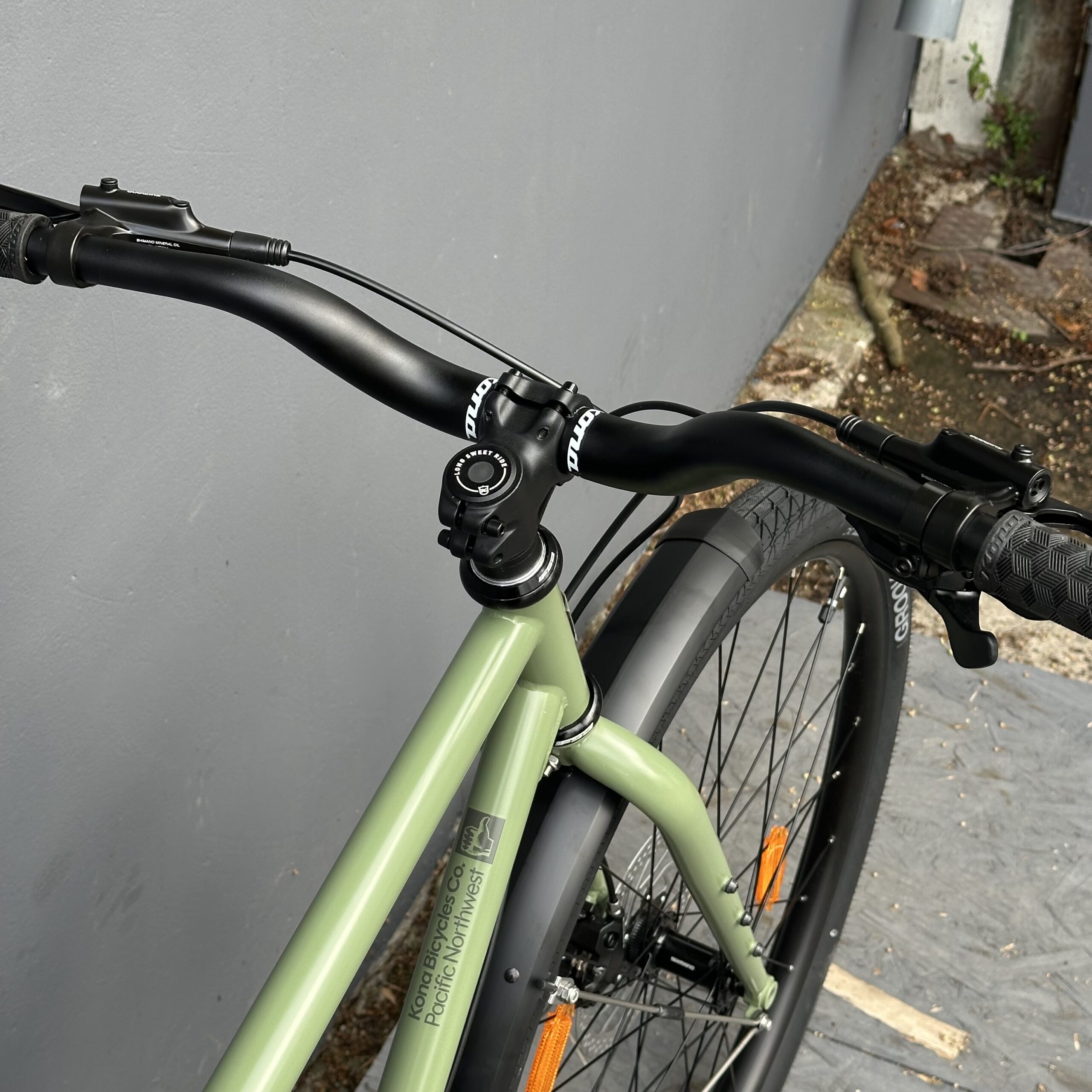 Kona Dr Dew 2026 | Vert Satin – Image 11