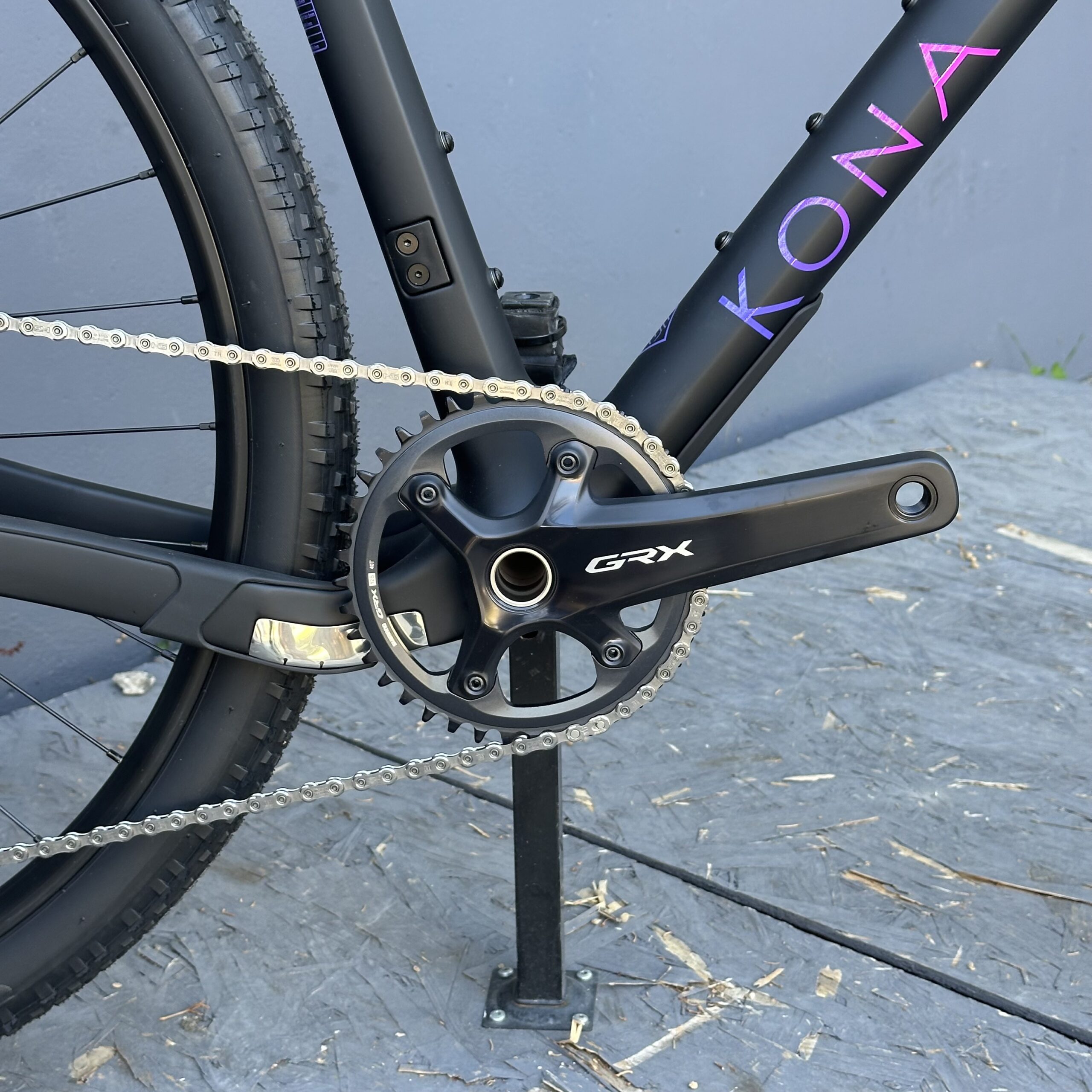 KONA Ouroboros CR 2026 | Noir Mat/Brillant – Image 5