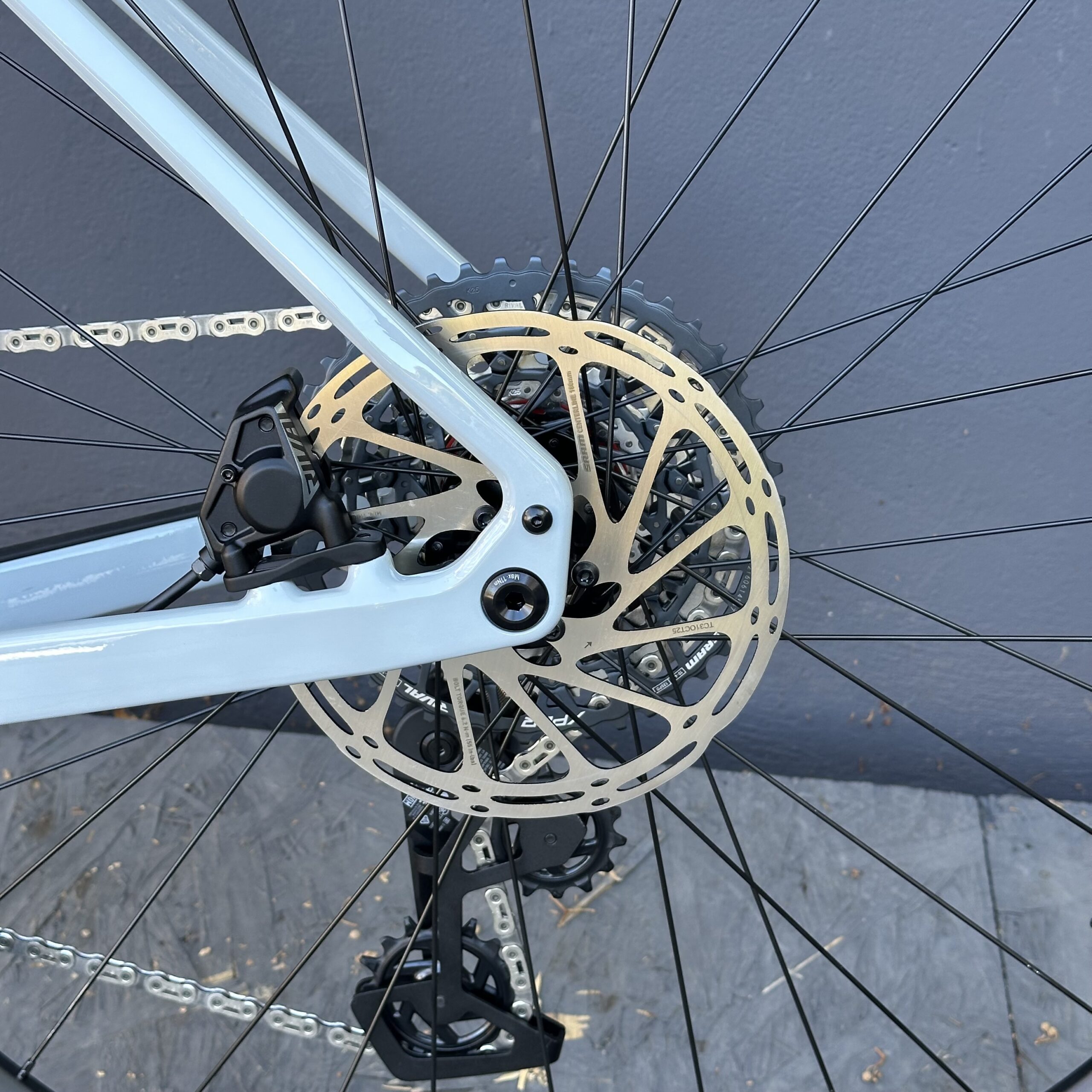 KONA Ouroboros CR/DL 2026 | Gris Brillant – Image 10
