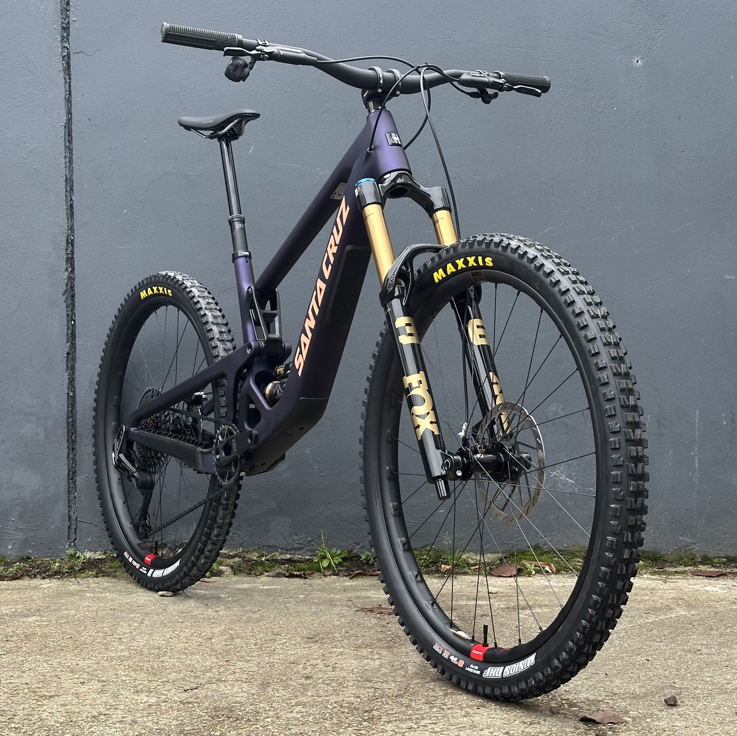 SANTA CRUZ Hightower