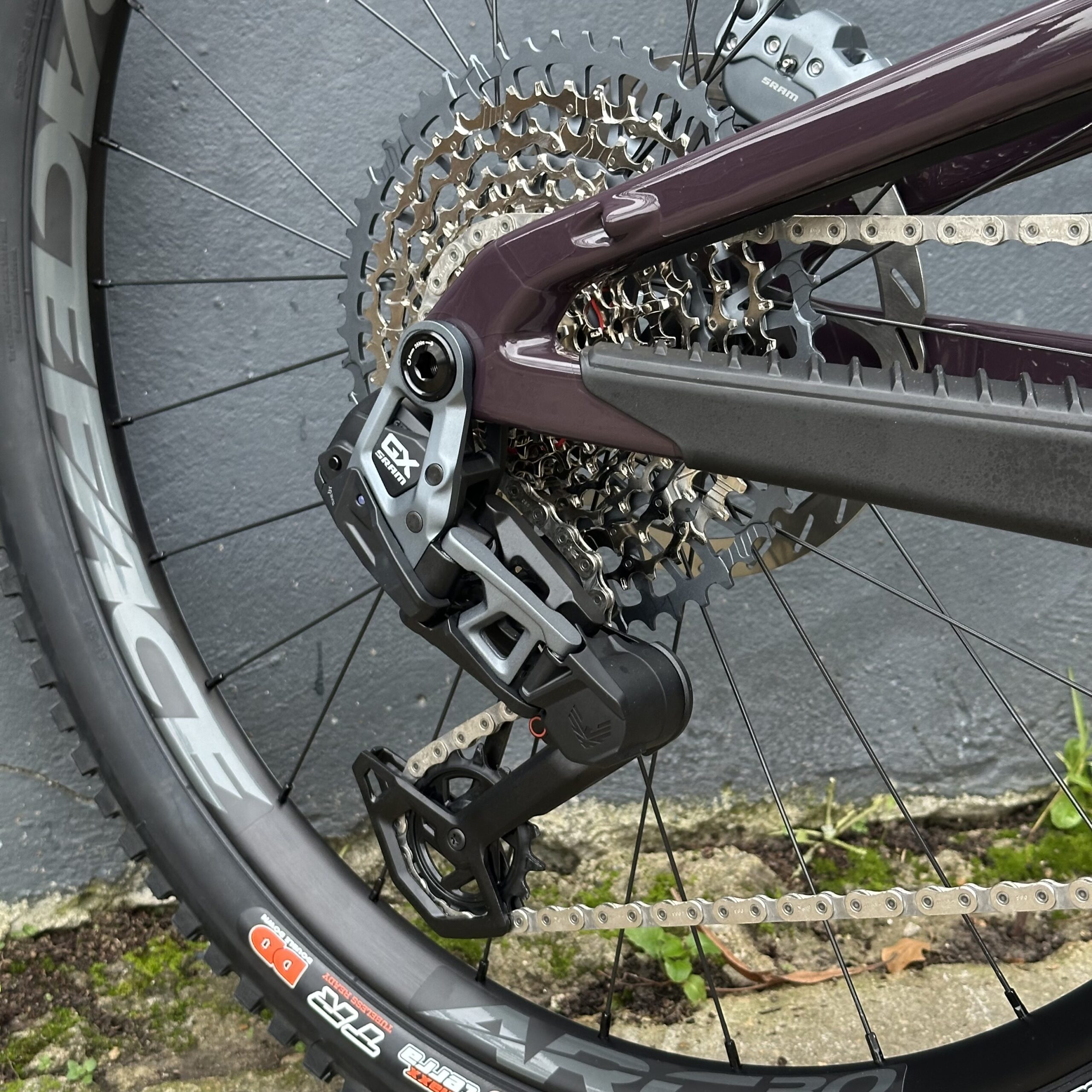 SANTA CRUZ Nomad 6 GX AXS | 2025 | Purple – Image 5