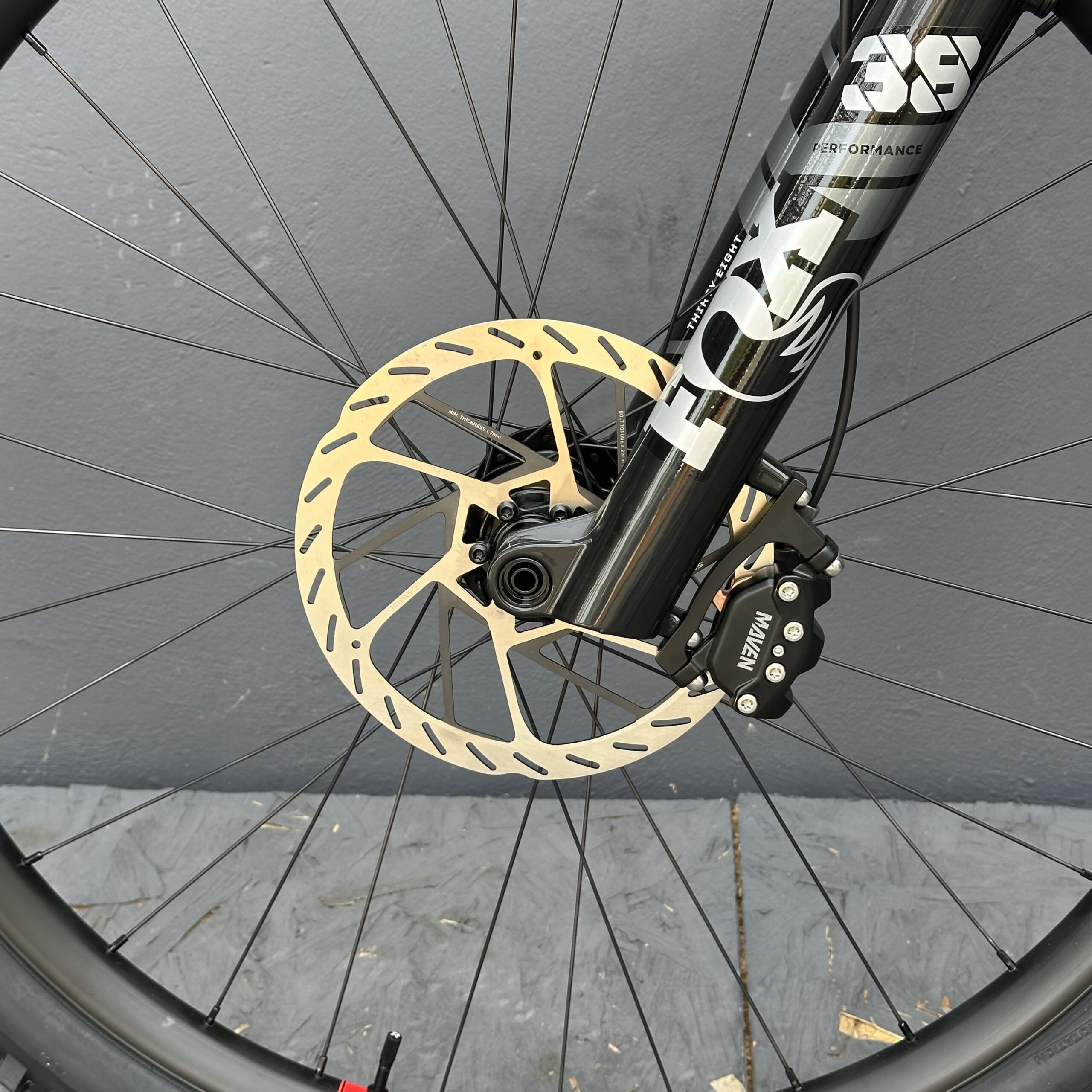 SANTA CRUZ Bullit 90 C | 2026 | Matte Teal Sparkle – Image 12