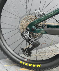 SANTA CRUZ Vala GX AXS | 2026 | Gloss Midnight Green – Image 9