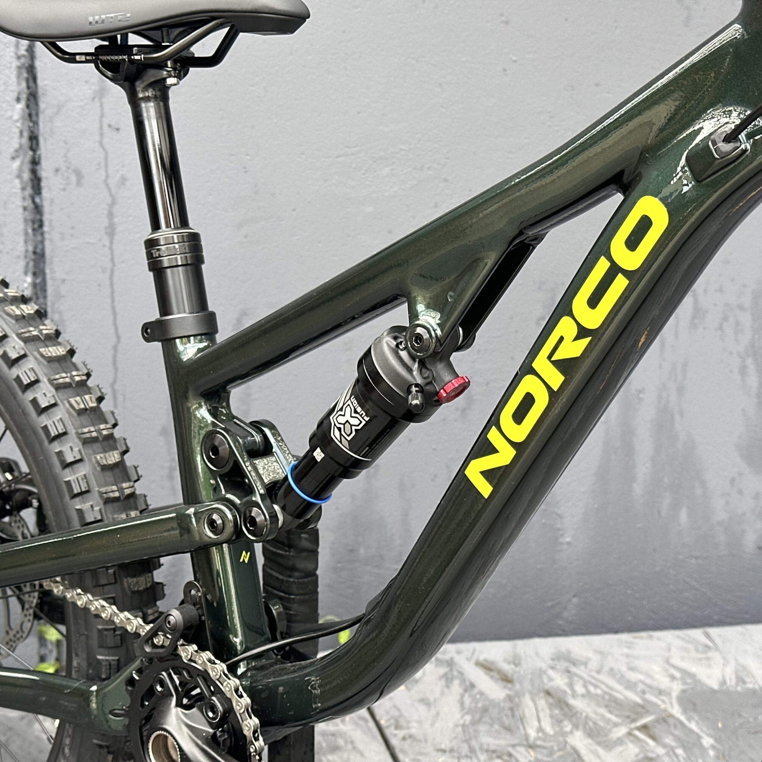 NORCO Fluid FS Youth 20 | 2026 | Metallic Green – Image 3