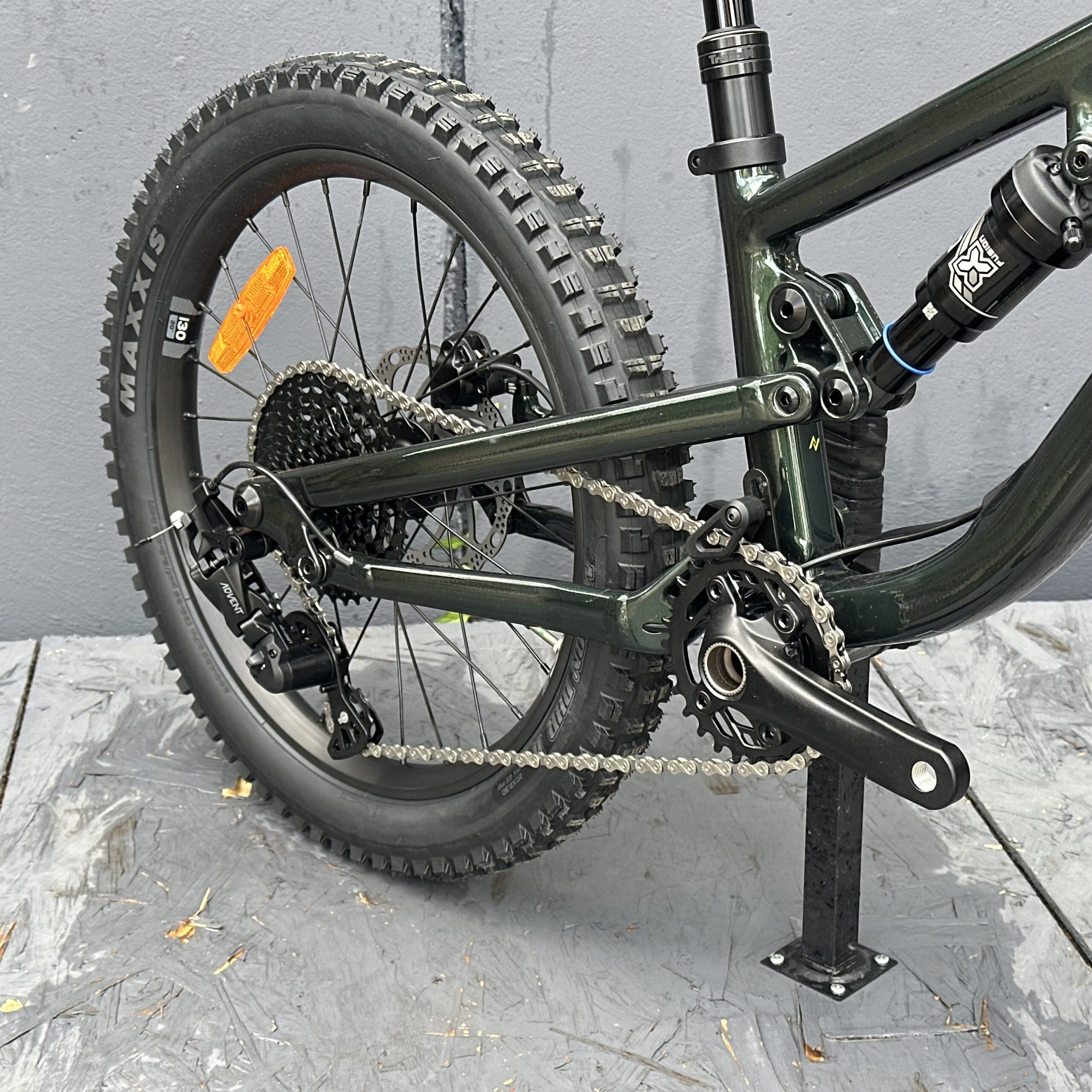 NORCO Fluid FS Youth 20 | 2026 | Metallic Green – Image 4