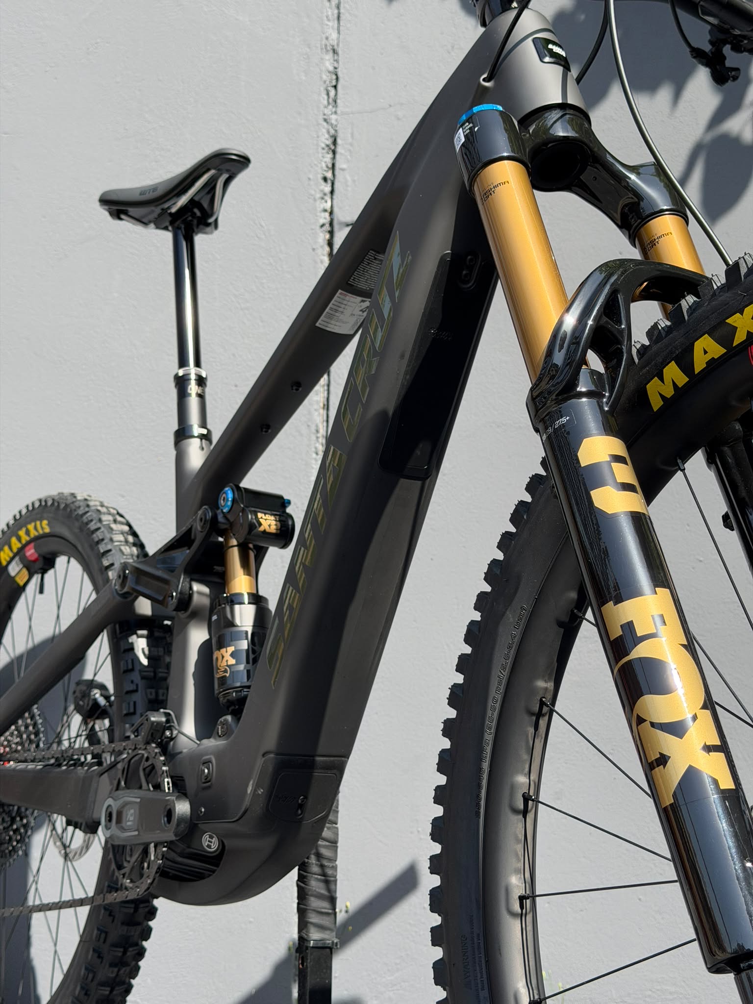 Bullit CC XO AXS RSV | SANTA CRUZ | 2027 | Matte Carbon – Image 2