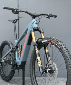 Alternative view of Vala XT Di2 Lite RSV | SANTA CRUZ | 2027 | Gloss Slate Blue