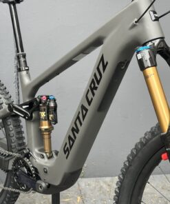 Vala XT Di2 Lite RSV | SANTA CRUZ | 2027 | Matte Carbon Sparkle – Image 3