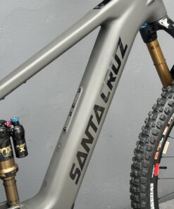 Vala XT Di2 Lite RSV | SANTA CRUZ | 2027 | Matte Carbon Sparkle – Image 11