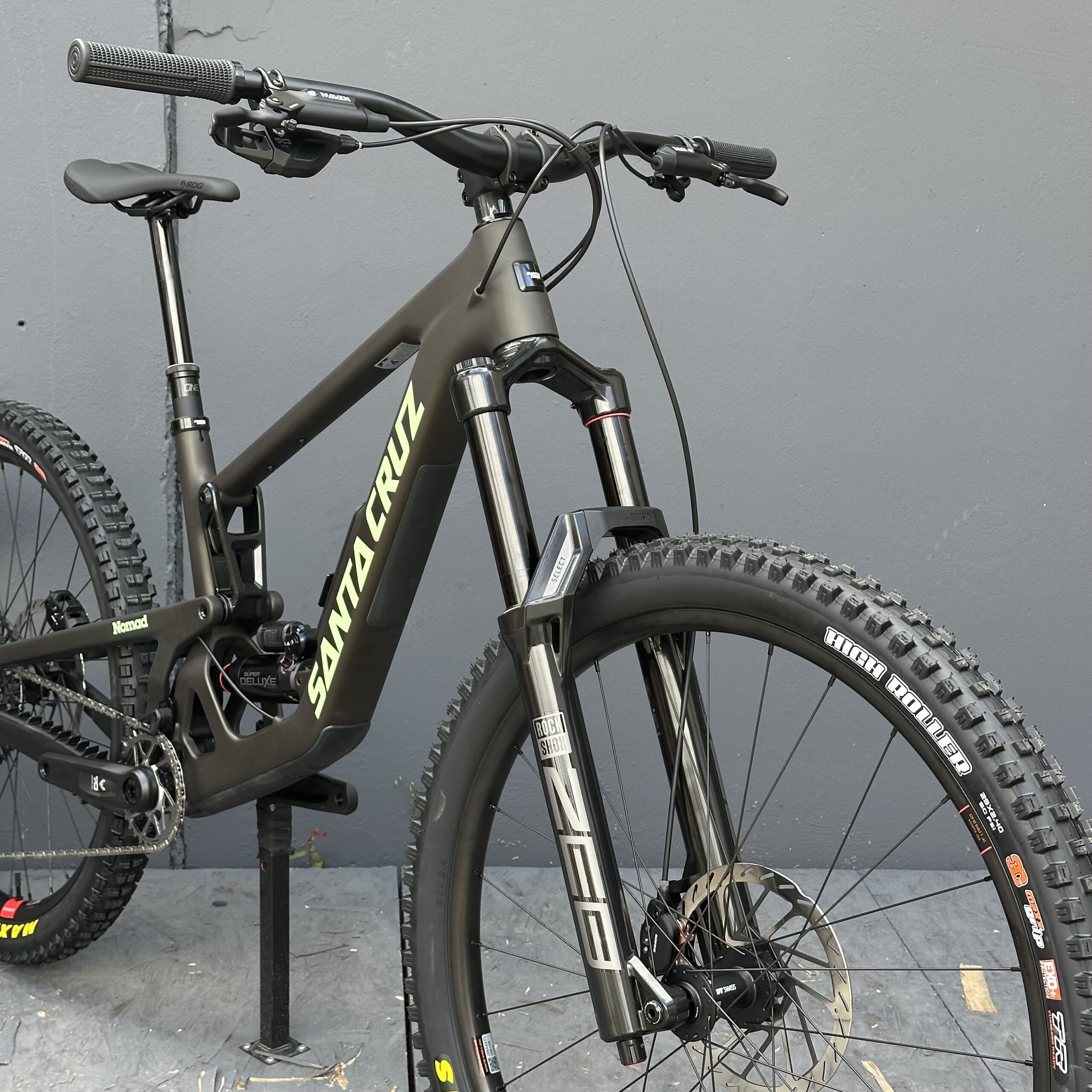 SANTA CRUZ Nomad 90 CC | 2027 | Matte Metallic Earth – Image 2