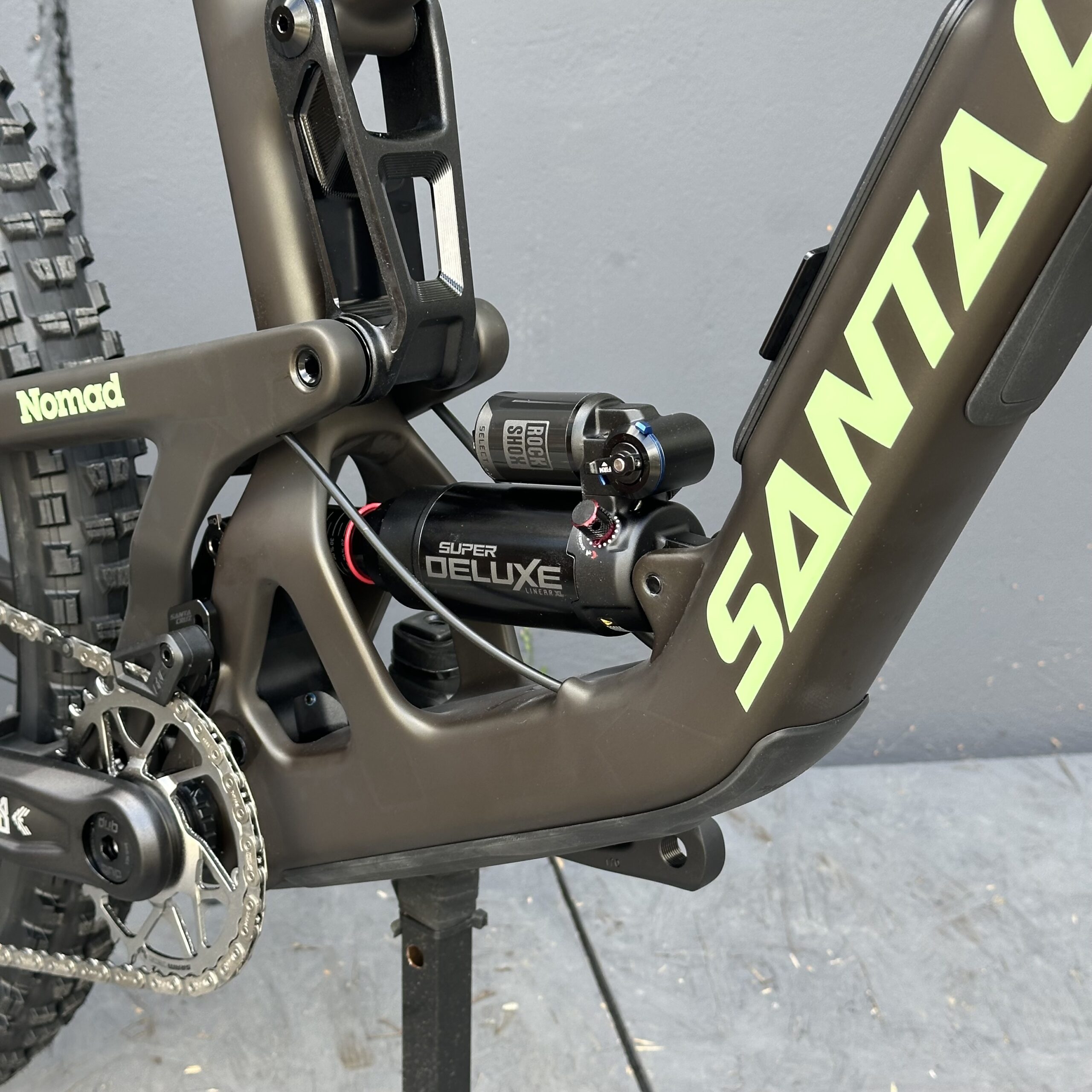 SANTA CRUZ Nomad 90 CC | 2027 | Matte Metallic Earth – Image 4