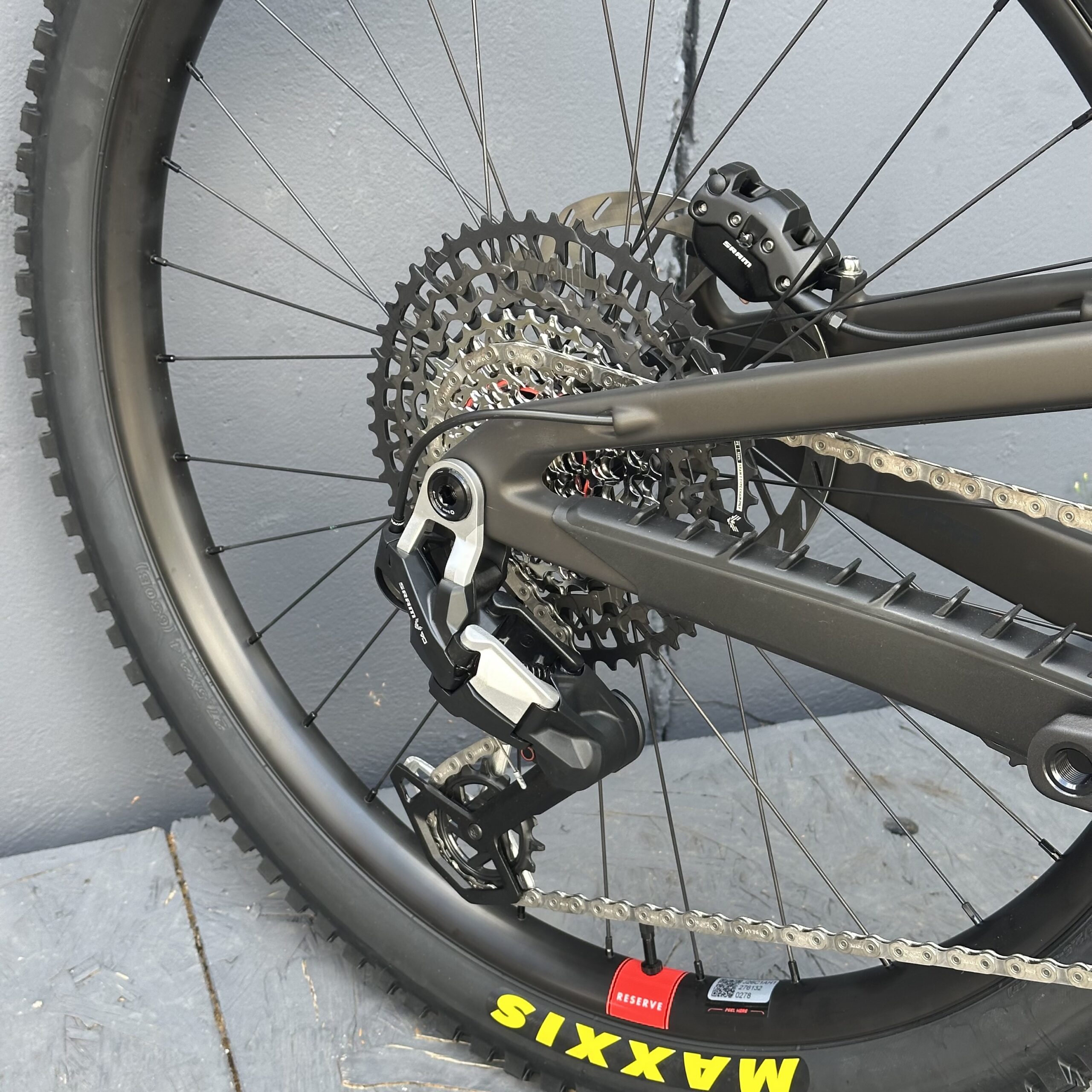 SANTA CRUZ Nomad 90 CC | 2027 | Matte Metallic Earth – Image 6