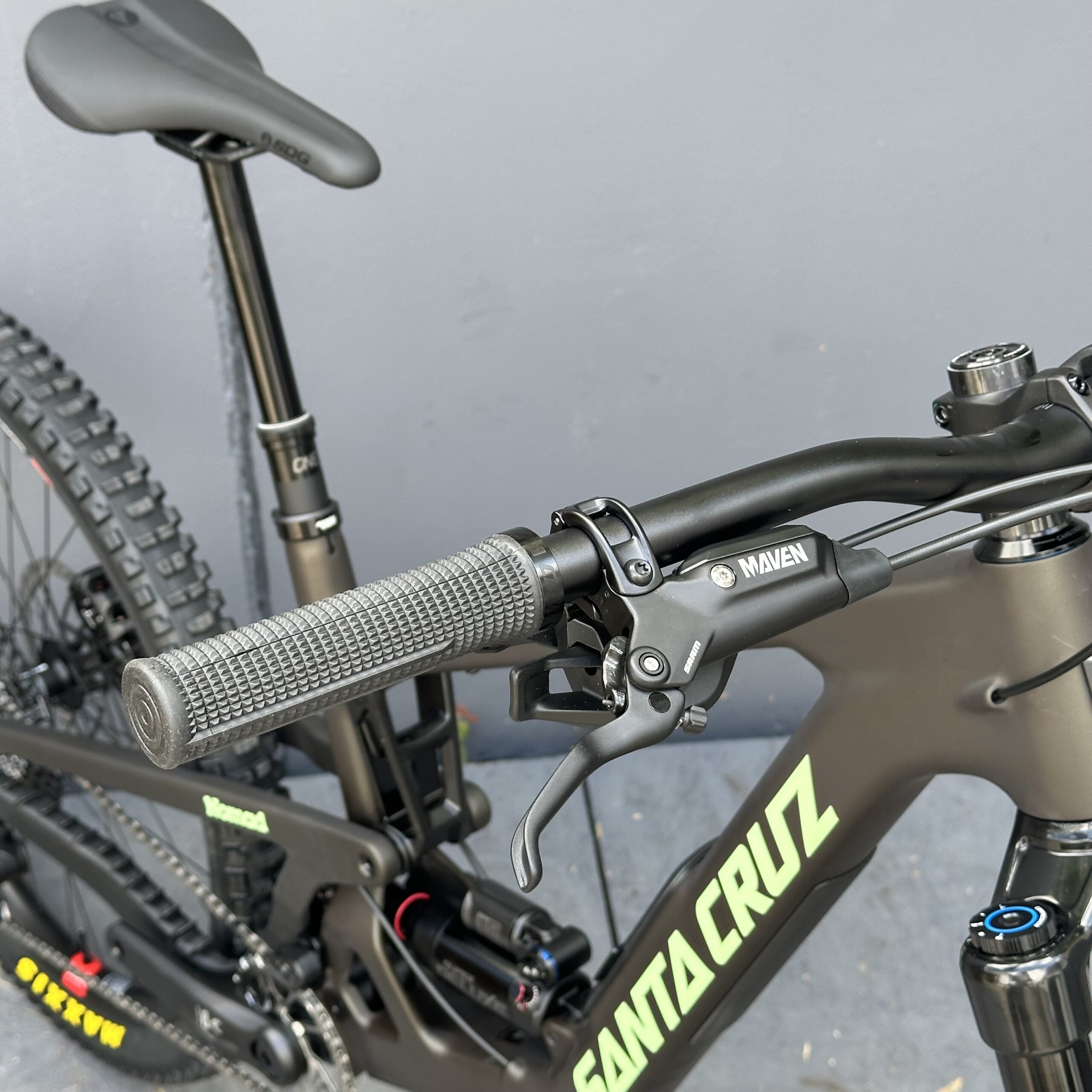 SANTA CRUZ Nomad 90 CC | 2027 | Matte Metallic Earth – Image 7