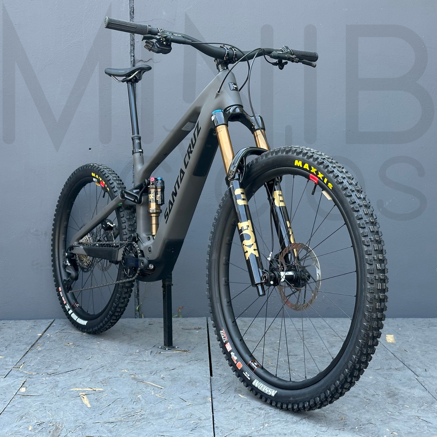SANTA CRUZ Vala