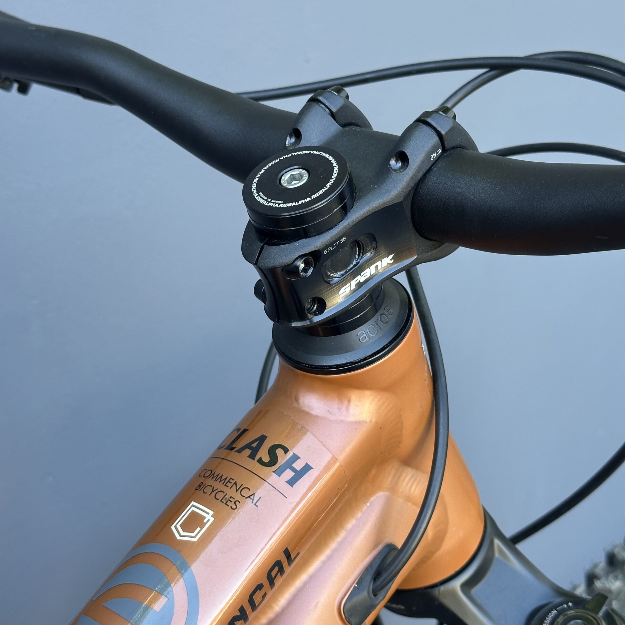 Commencal Clash Occasion Ride Park Edition | VTT Super Enduro – Image 5