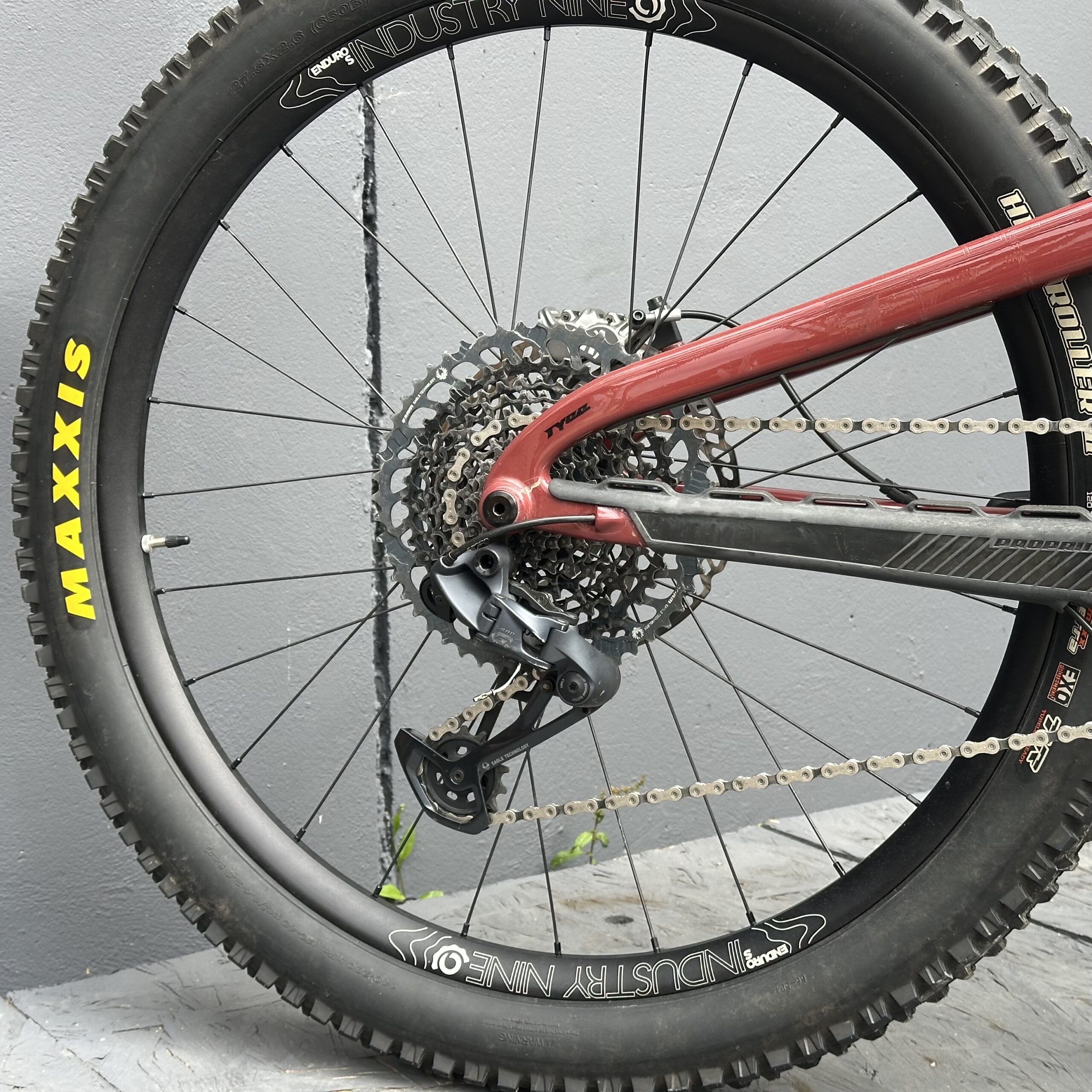 PROPAIN Tyee CF 27.5 Occasion | VTT Enduro Carbone – Image 4