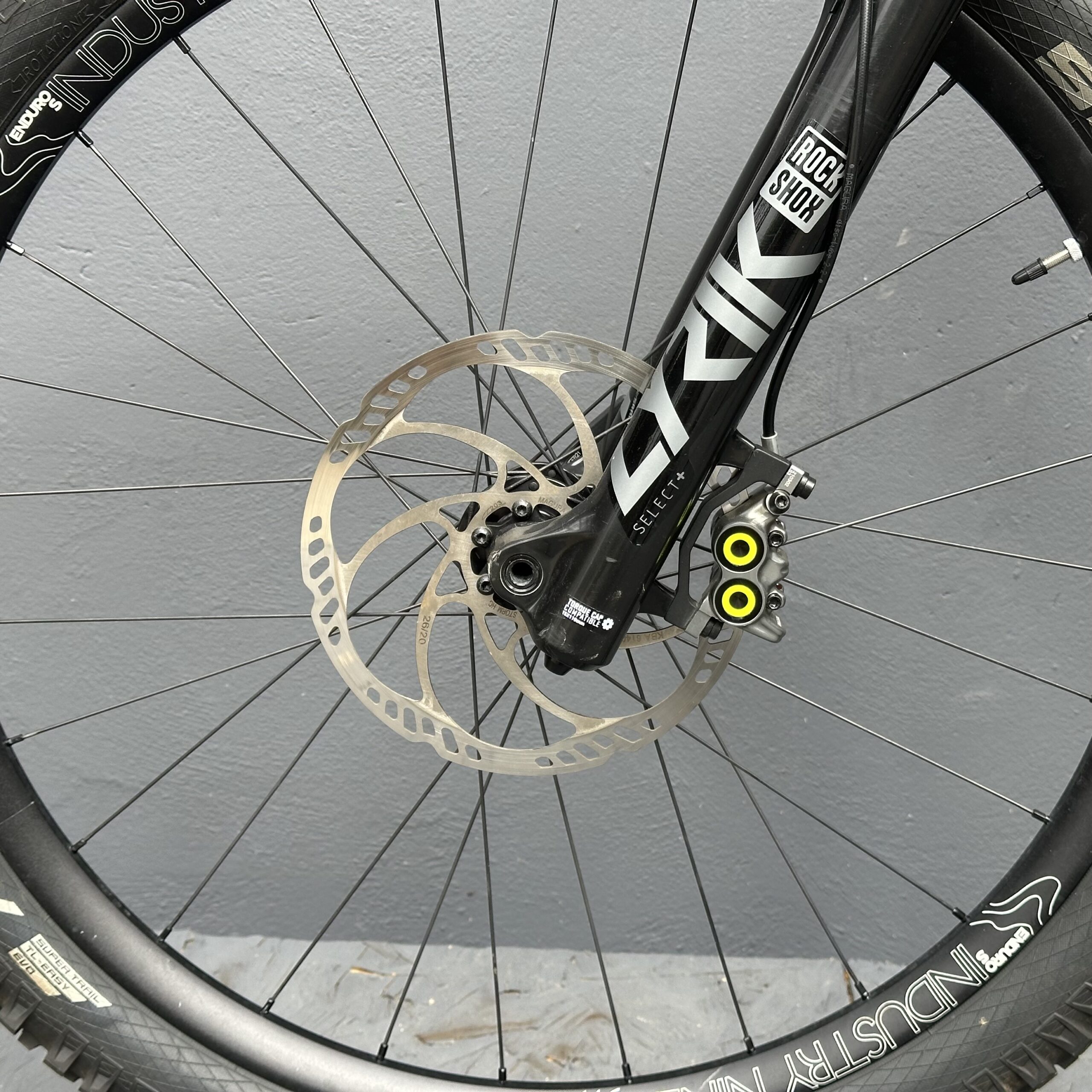 PROPAIN Tyee CF 27.5 Occasion | VTT Enduro Carbone – Image 8