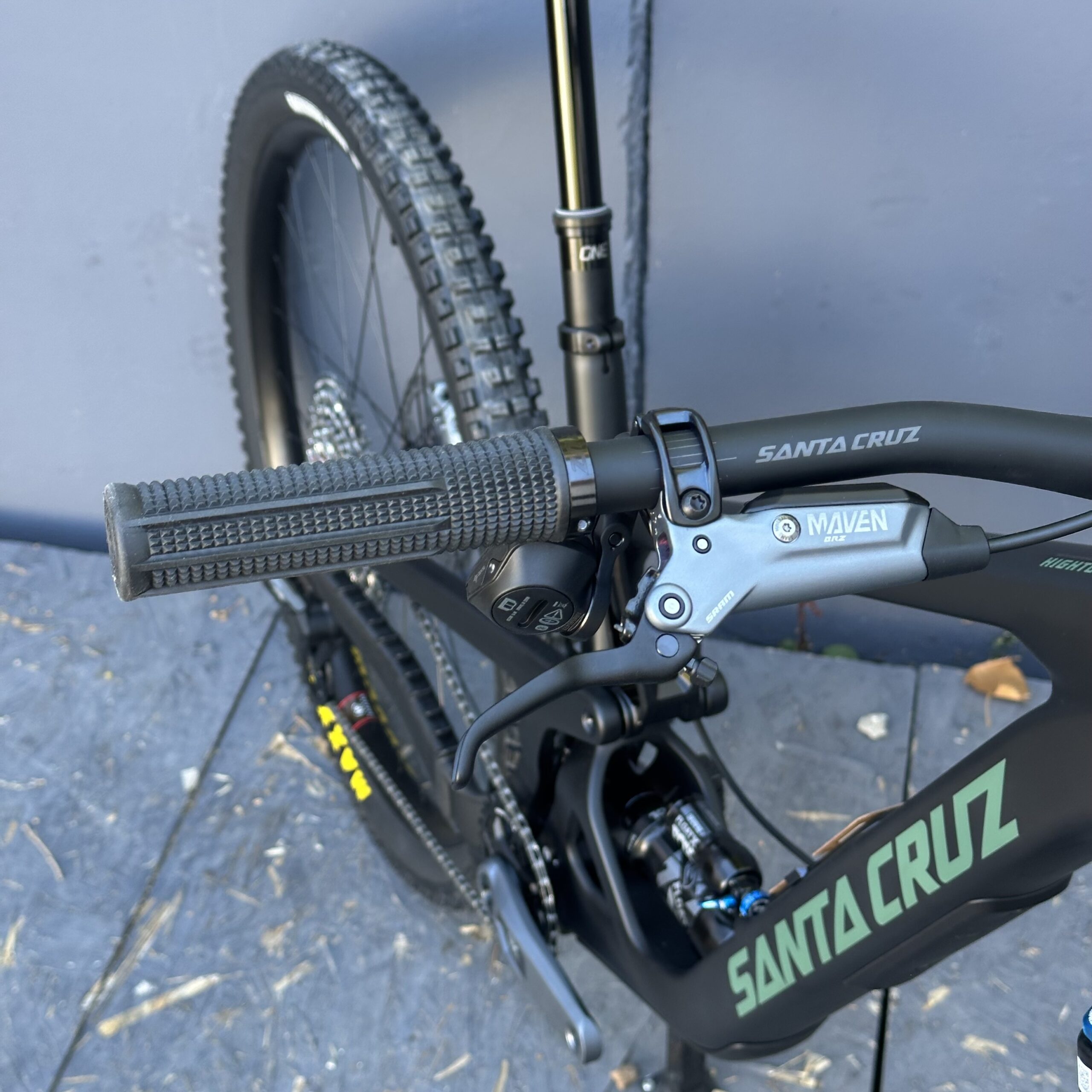 SANTA CRUZ Hightower GX AXS | 2026 | Matte Black – Image 9