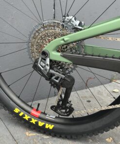 SANTA CRUZ Bronson GX AXS | 2026 | Matte Poblano Green – Image 8
