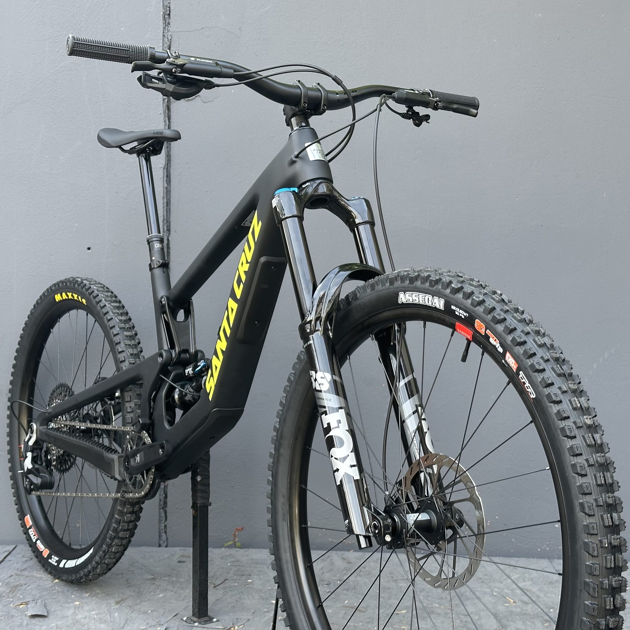 SANTA CRUZ Nomad 6 90 | 2026 | Matte Black – Image 2