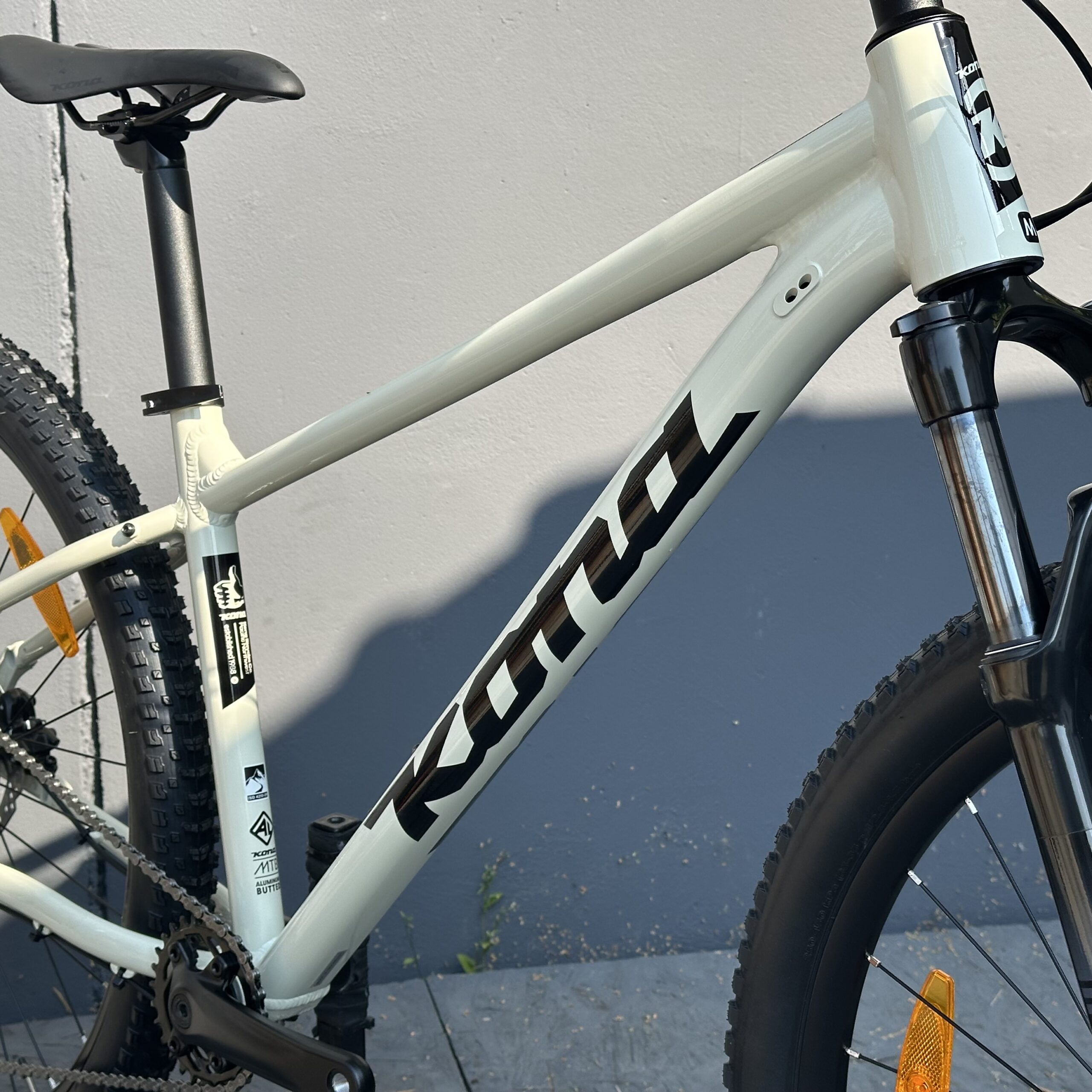 KONA Cinder Cone | White | 2027 – Image 3
