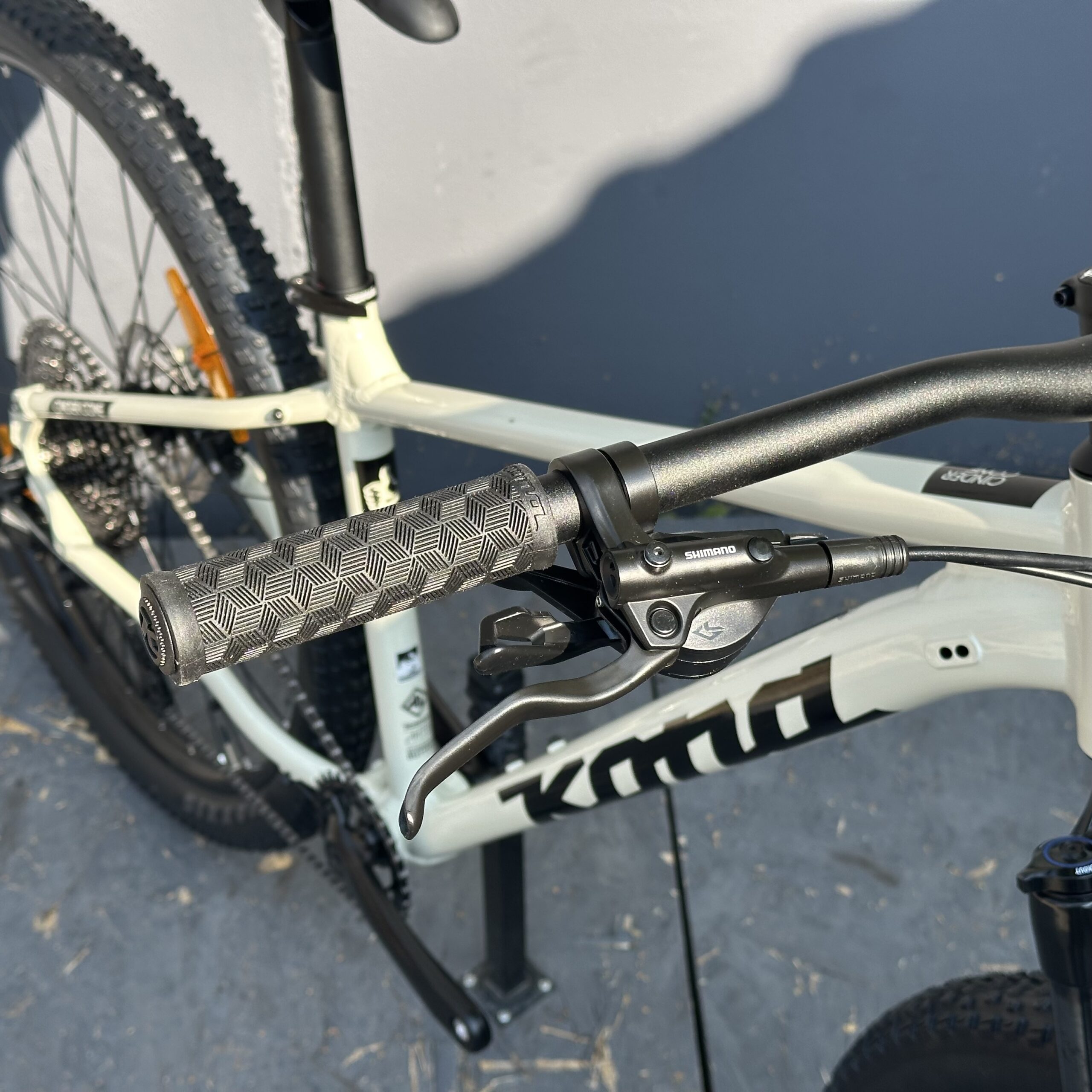 KONA Cinder Cone | White | 2027 – Image 8