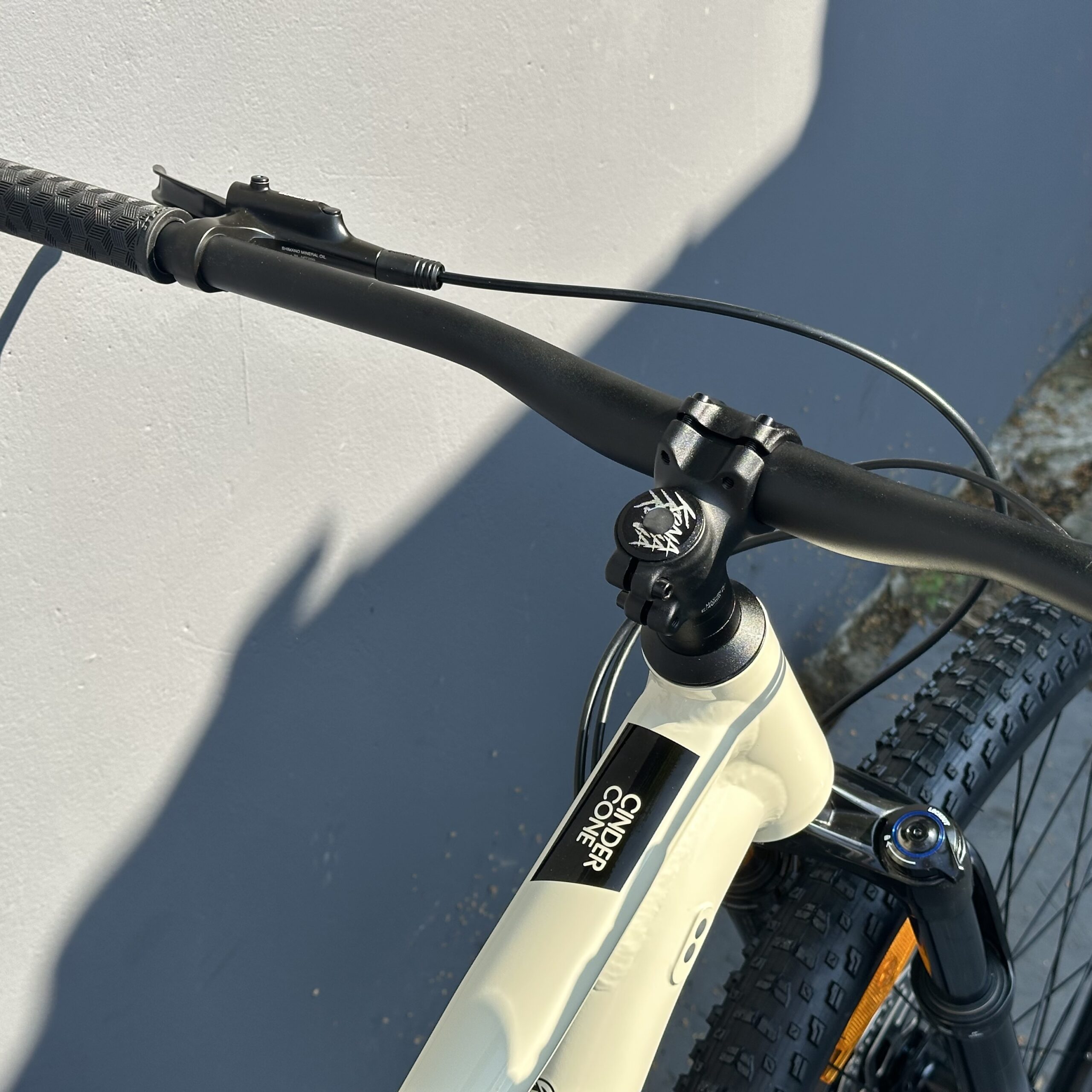 KONA Cinder Cone | White | 2027 – Image 9