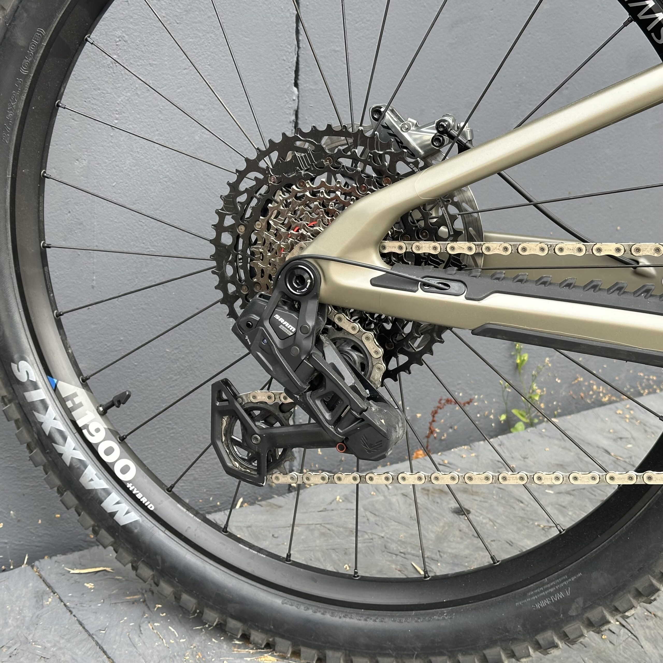 MONDRAKER Zendit RR | Avinox M2S 800Wh | Saturn - Demo Bike – Image 7