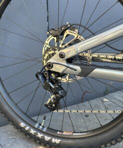 KONA Process X | 2027 | Gloss Metallic Dark Grey – Image 7